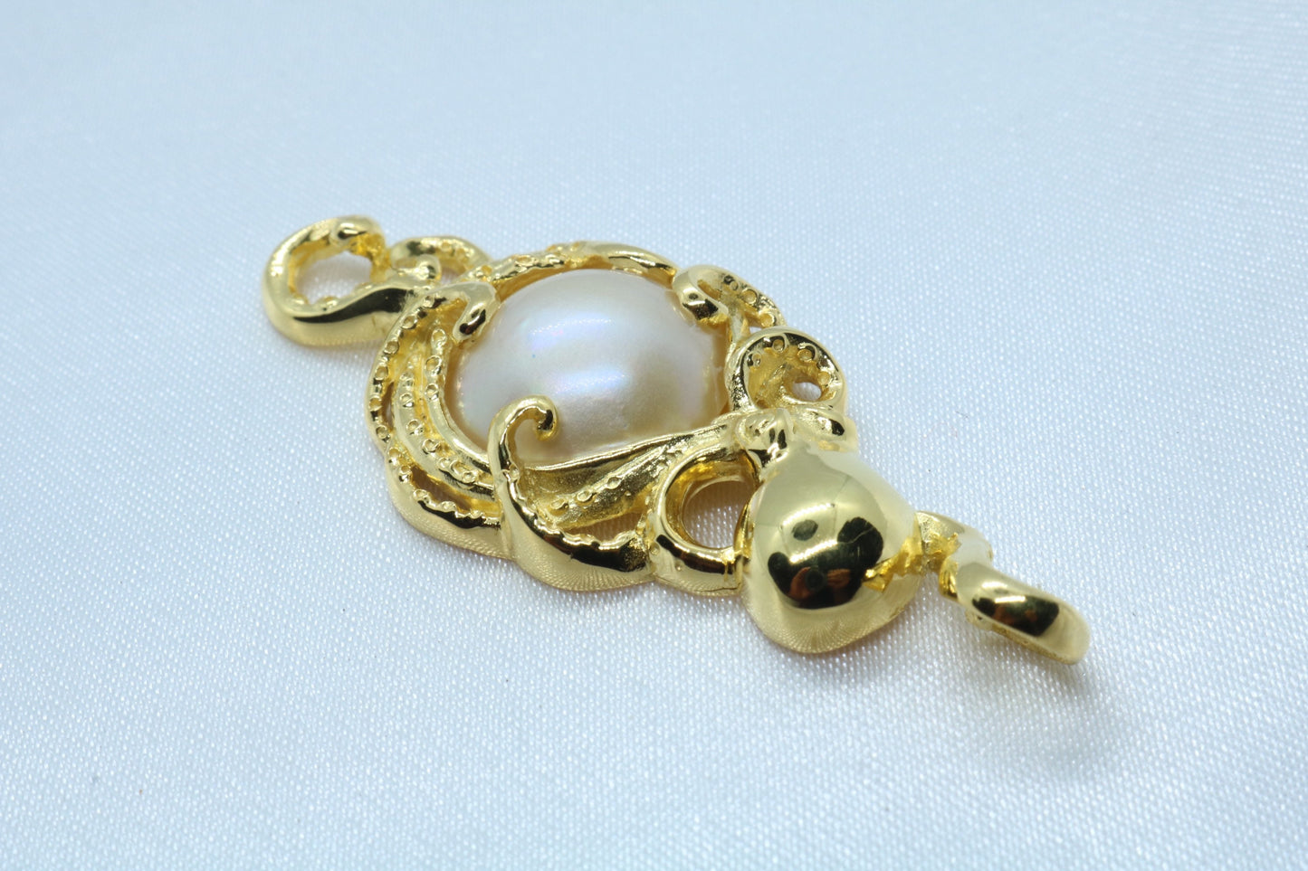 Octopus Hawaiian He’e 18k Gold Vermeil Mabe White Pearl Necklace Pendant