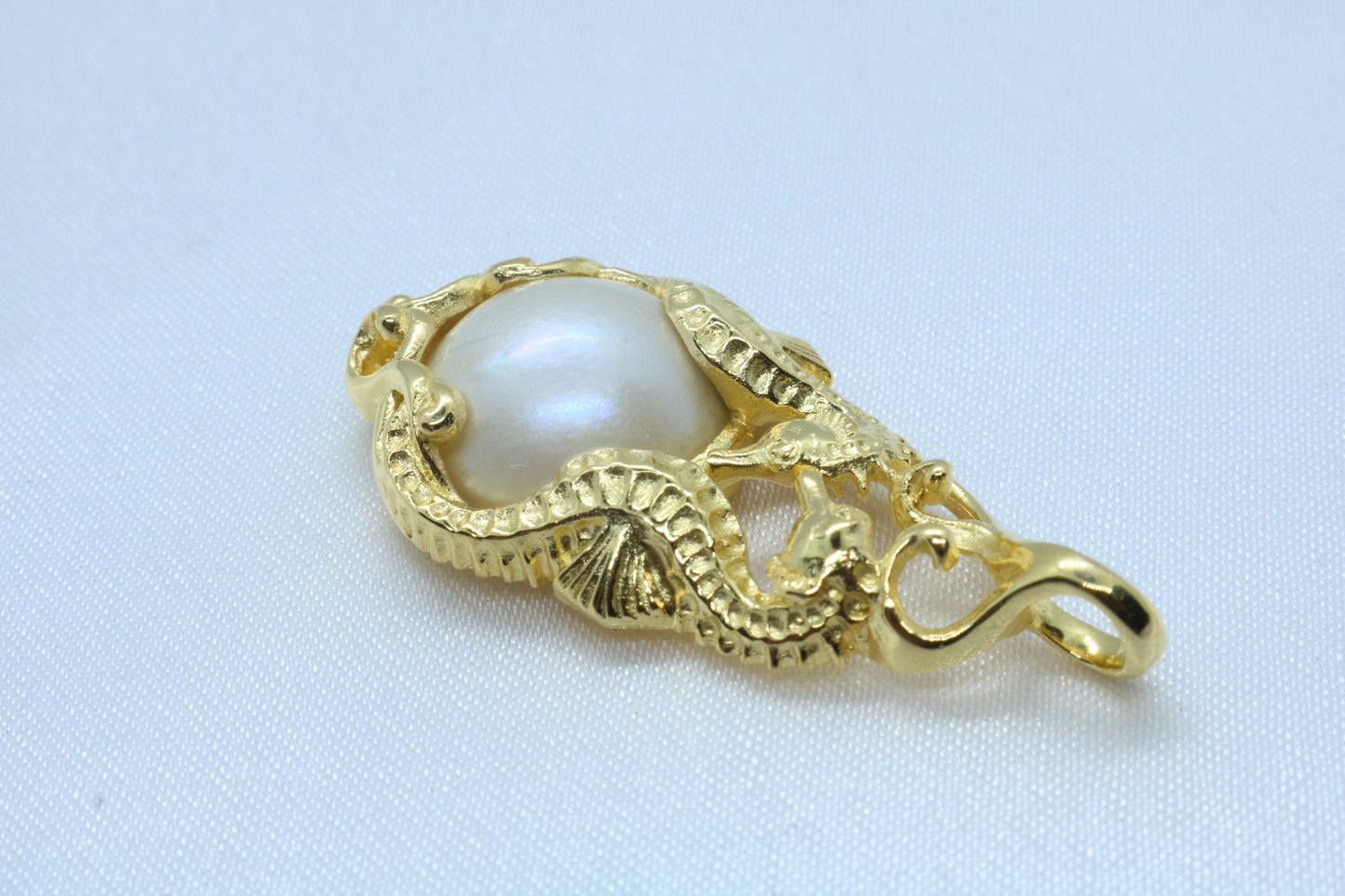 Seahorses 18k Gold Vermeil Mabe White Pearl Pendant Necklace