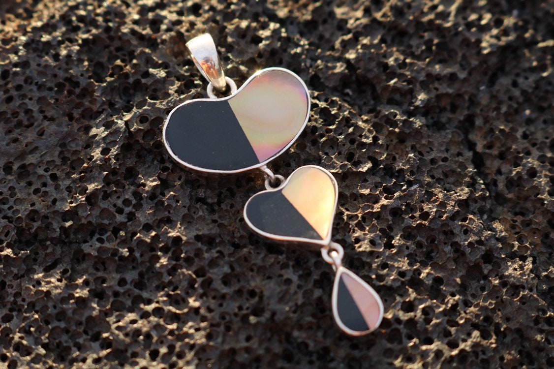 Teardrop Heart Necklace Pendant. Sterling Silver, Mother of Pearl, Black Ouster Shell.