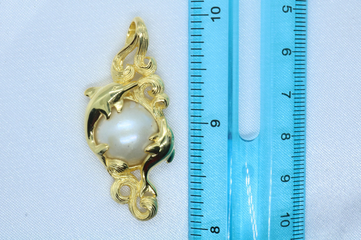 Dolphins Hawaiian Naia 18k Gold Vermeil Mabe White Pearl Necklace Pendant
