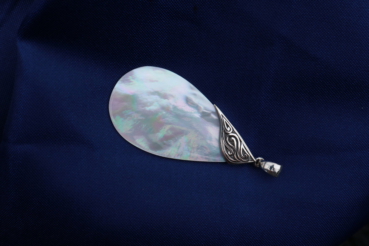 Mother of Pearl Teardrop Pendant Necklace. Sterling Silver.