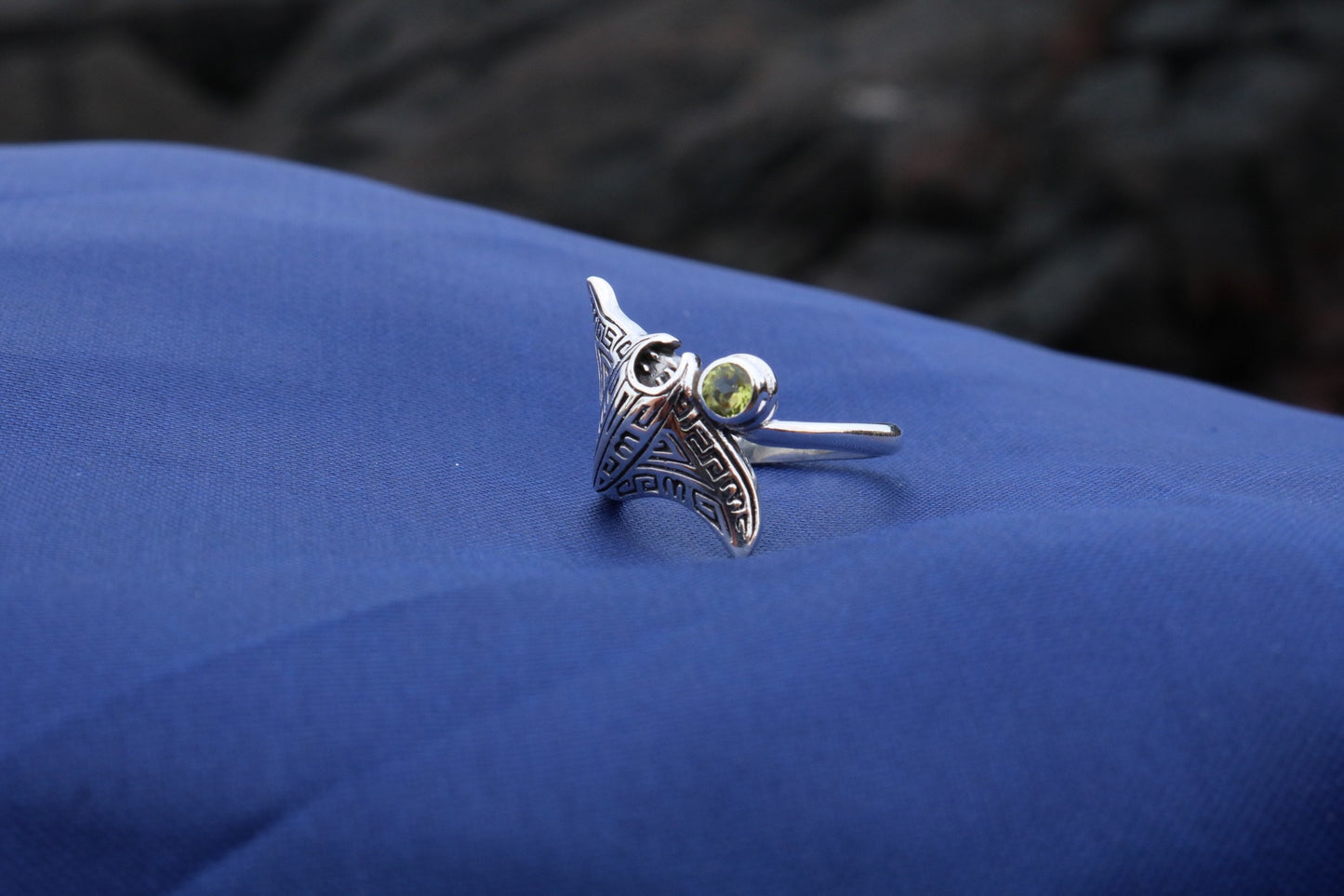 Manta Ray Ring Tribal Polynesian Tattoo Design Hahalua. Peridot. Sterling Silver.