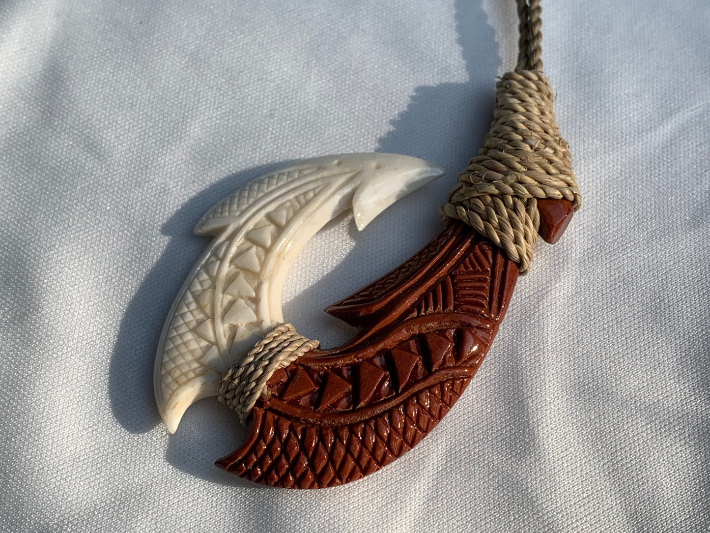 Hawaiian Makau Polynesian Matau Maui Carved Fish Hook Necklace. Bone, Wood.
