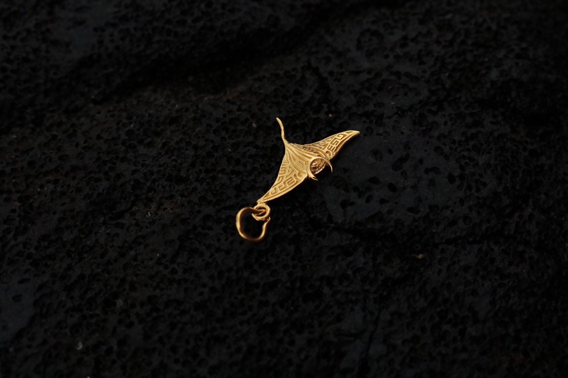 18K Gold Vermeil Manta Ray Necklace Pendant.