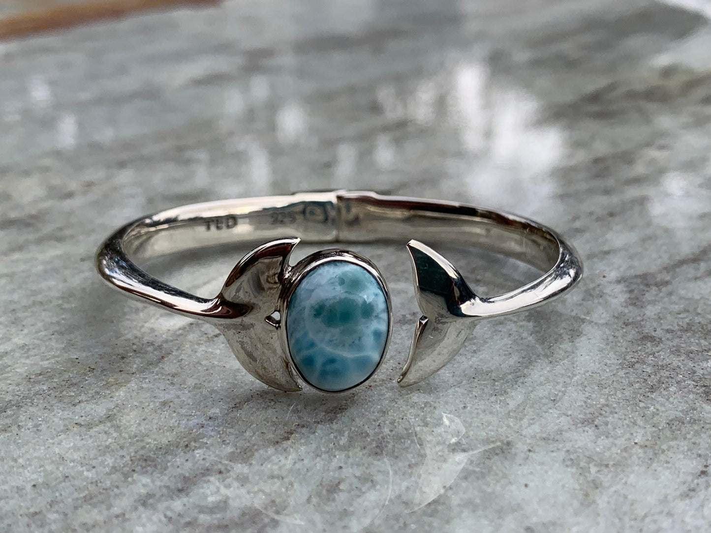 Whale tail bracelet. Larimar, Sterling Silver.