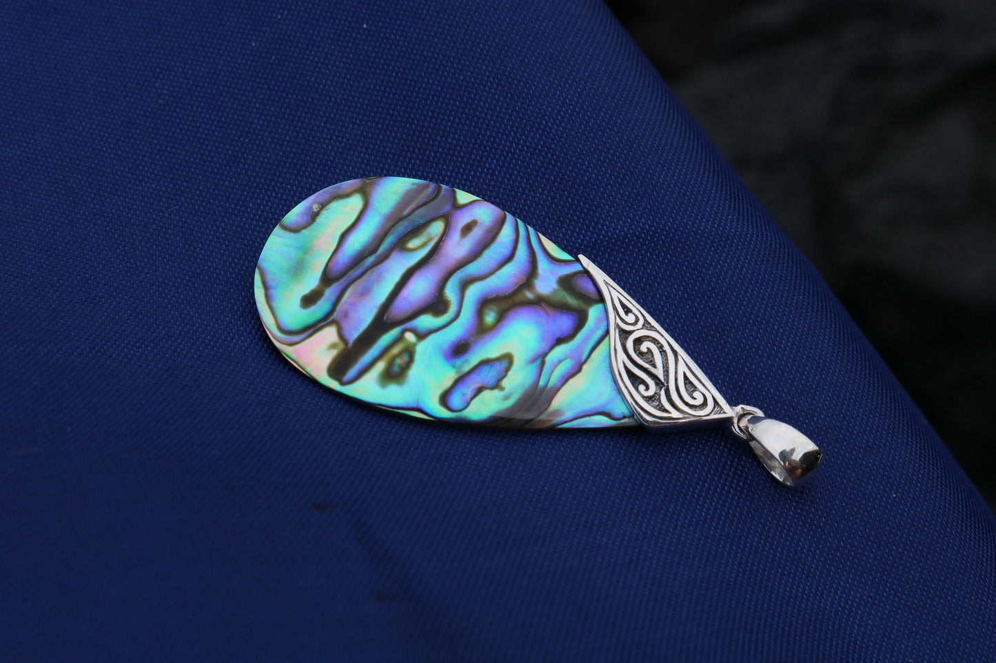 Abalone Paua Shell Teardrop Pendant Necklace. Sterling Silver.