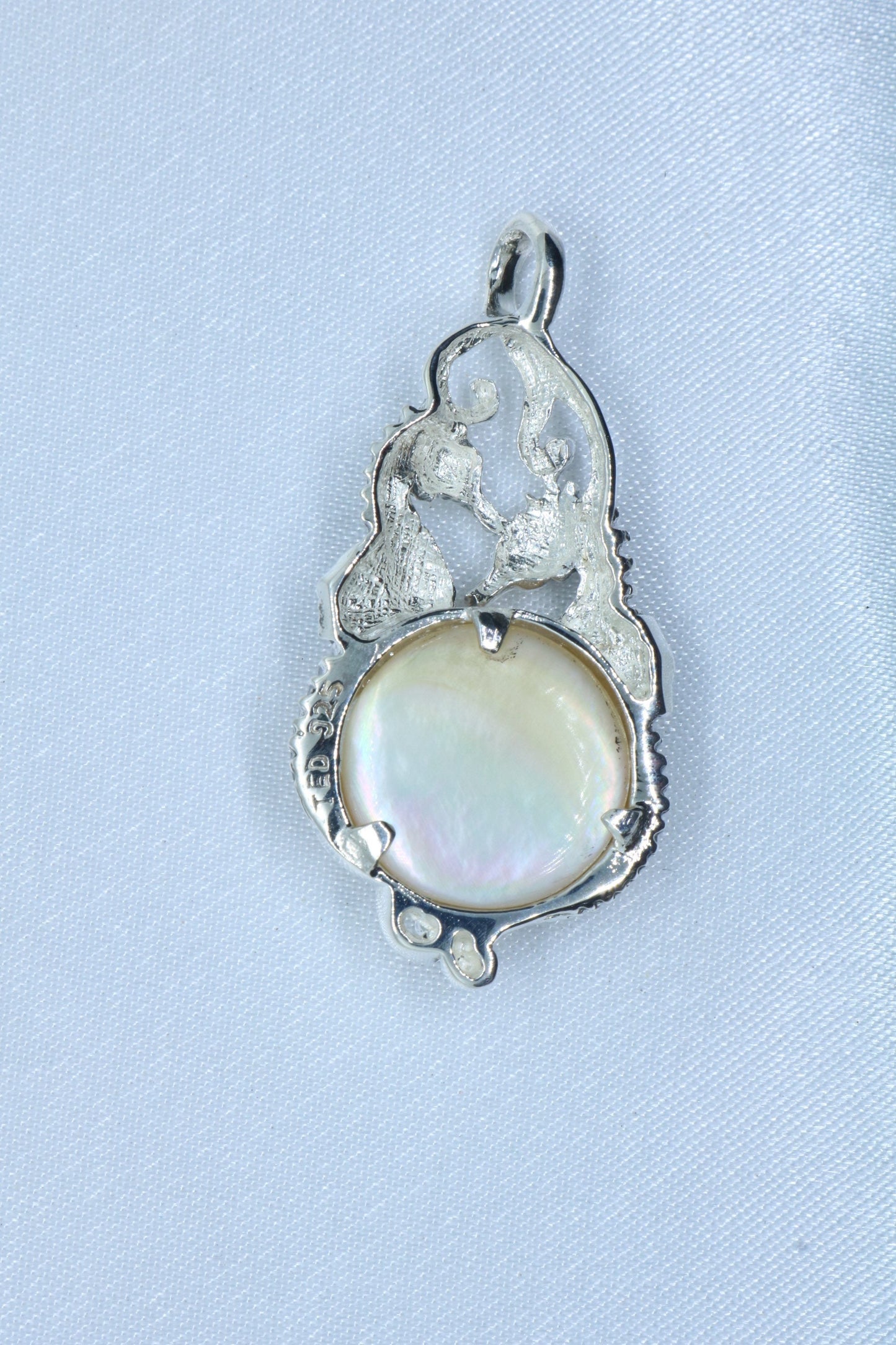 Seahorses Mabe White Pearl Pendant Necklace