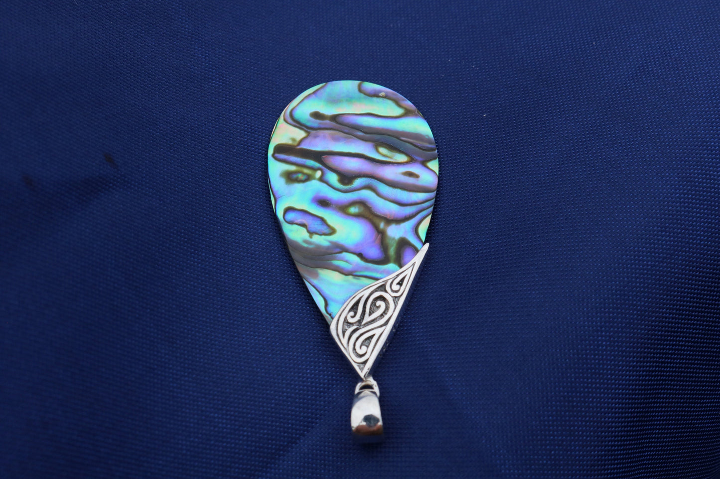 Abalone Paua Shell Teardrop Pendant Necklace. Sterling Silver.