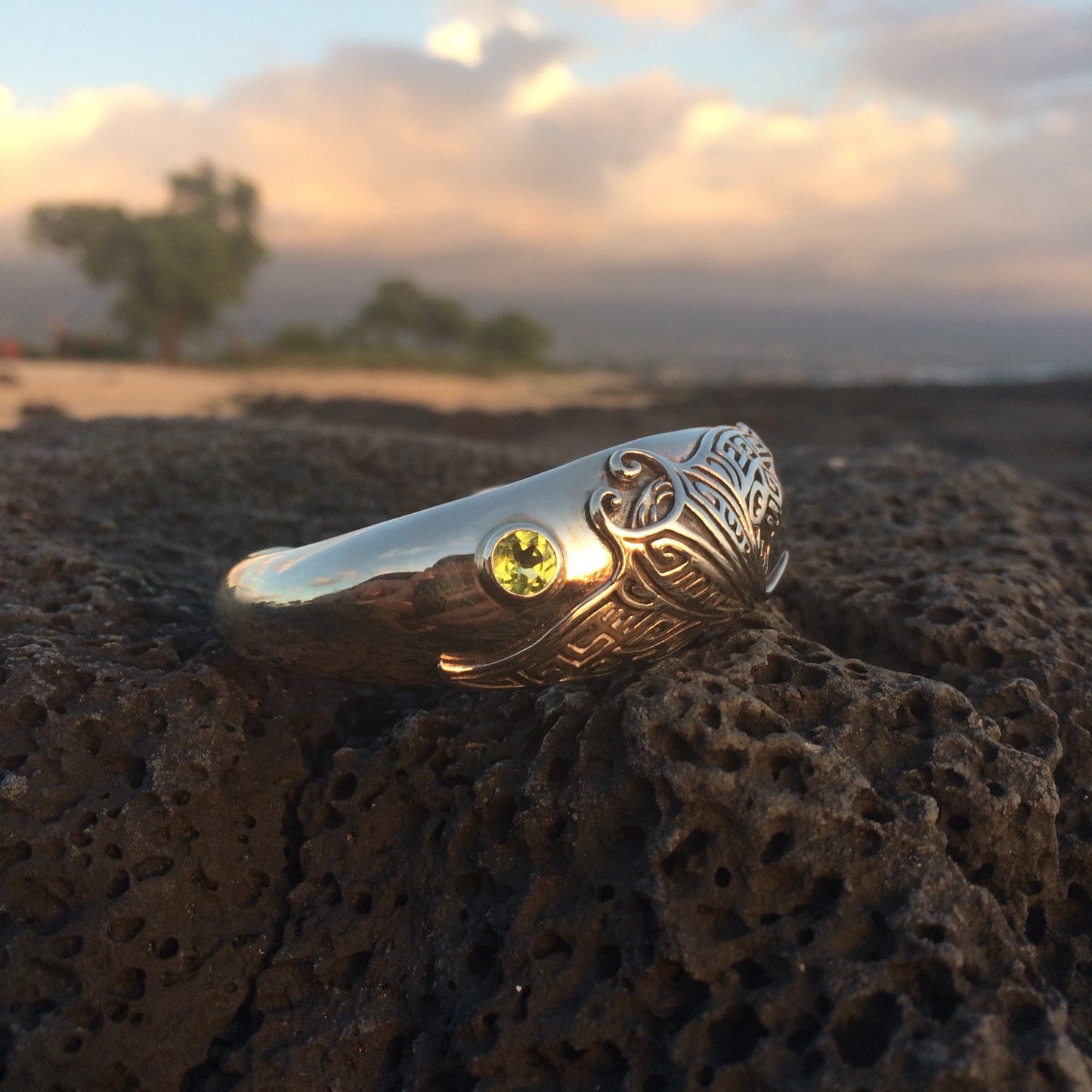 Manta Ray Stingray Bracelet Cuff. Sterling Silver. Peridot or Blue Topaz of your choice.
