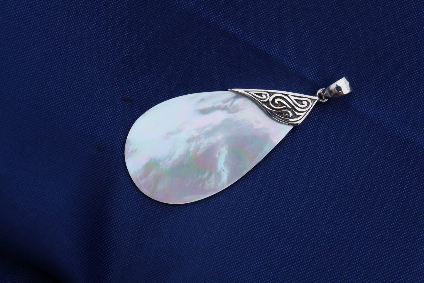 Mother of Pearl Teardrop Pendant Necklace. Sterling Silver.