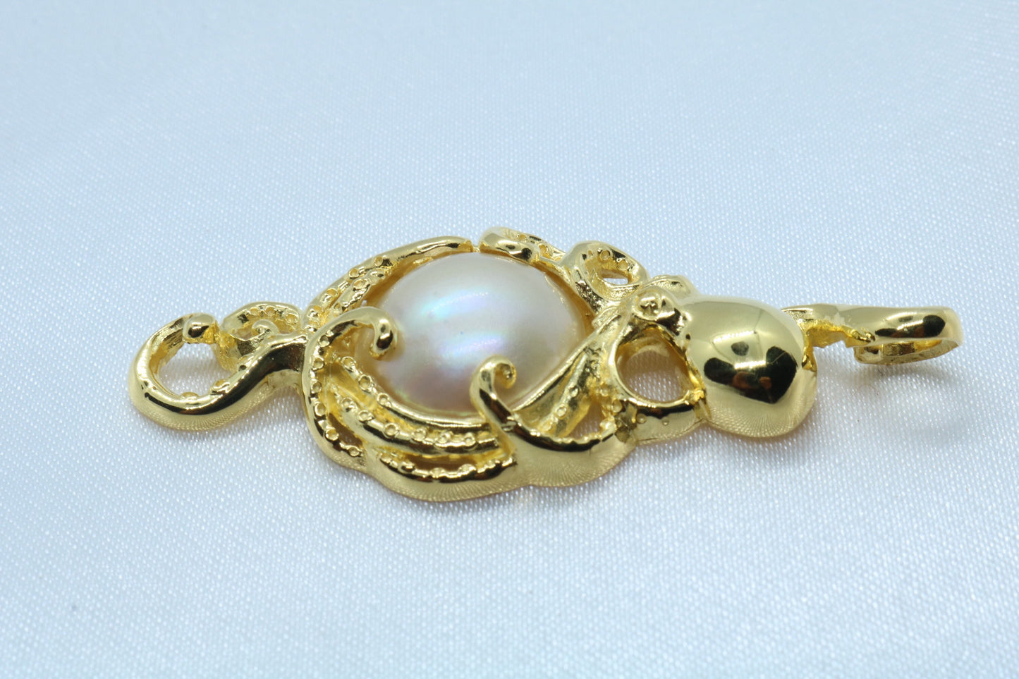Octopus Hawaiian He’e 18k Gold Vermeil Mabe White Pearl Necklace Pendant