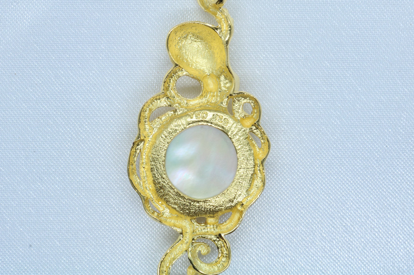 Octopus Hawaiian He’e 18k Gold Vermeil Mabe White Pearl Necklace Pendant