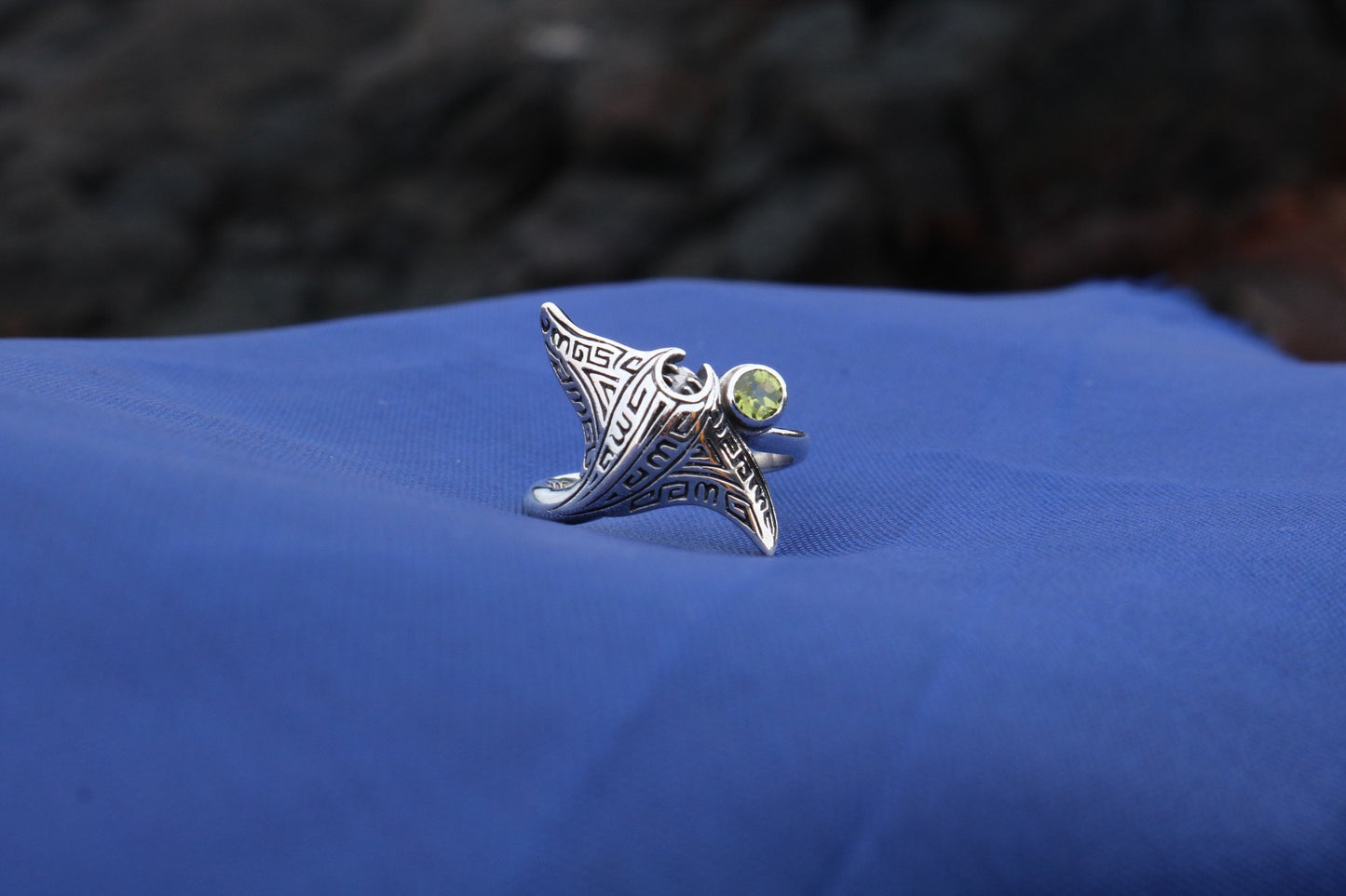 Manta Ray Ring Tribal Polynesian Tattoo Design Hahalua. Peridot. Sterling Silver.