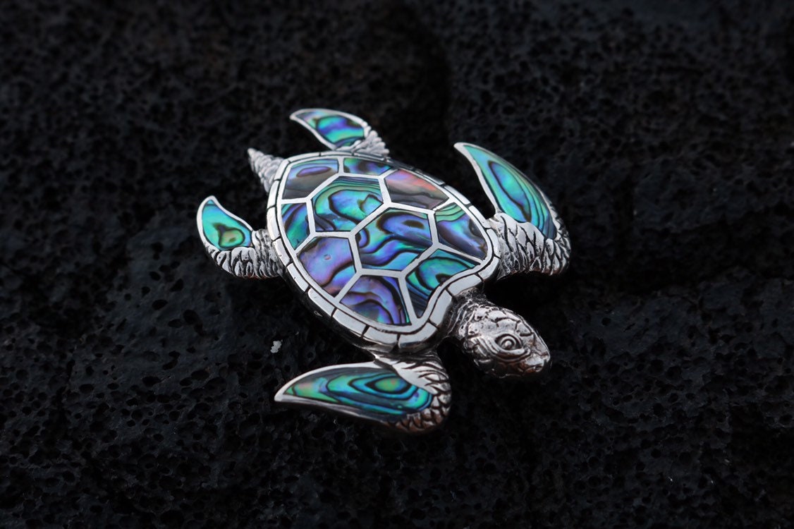 Green Sea Turtle Necklace Pendant. Hawaiian Honu. Sterling Silver, Abalone Shell.