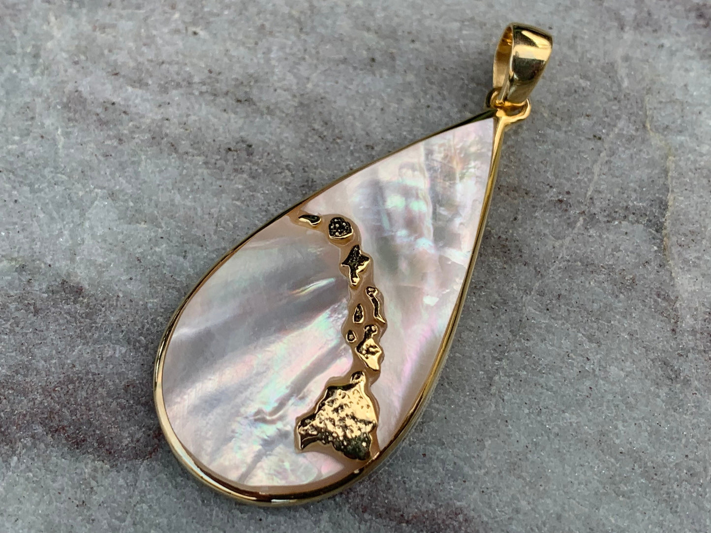 Hawaii Islands Chain Necklace Pendant. Gold Vermeil, Mother of Pearl.