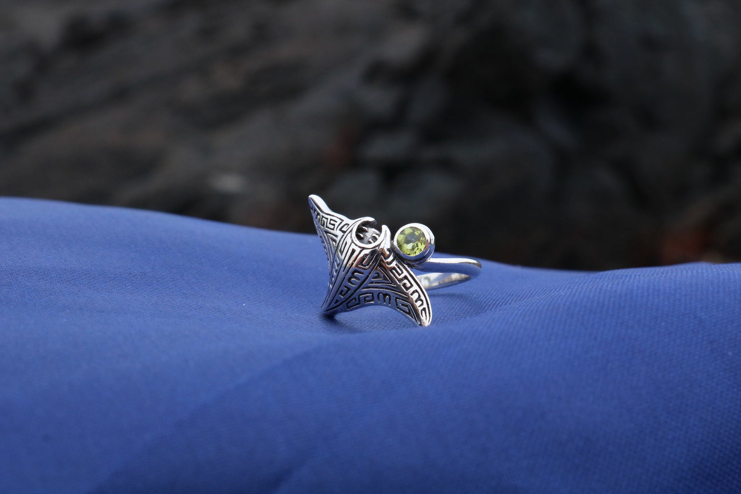 Manta Ray Ring Tribal Polynesian Tattoo Design Hahalua. Peridot. Sterling Silver.