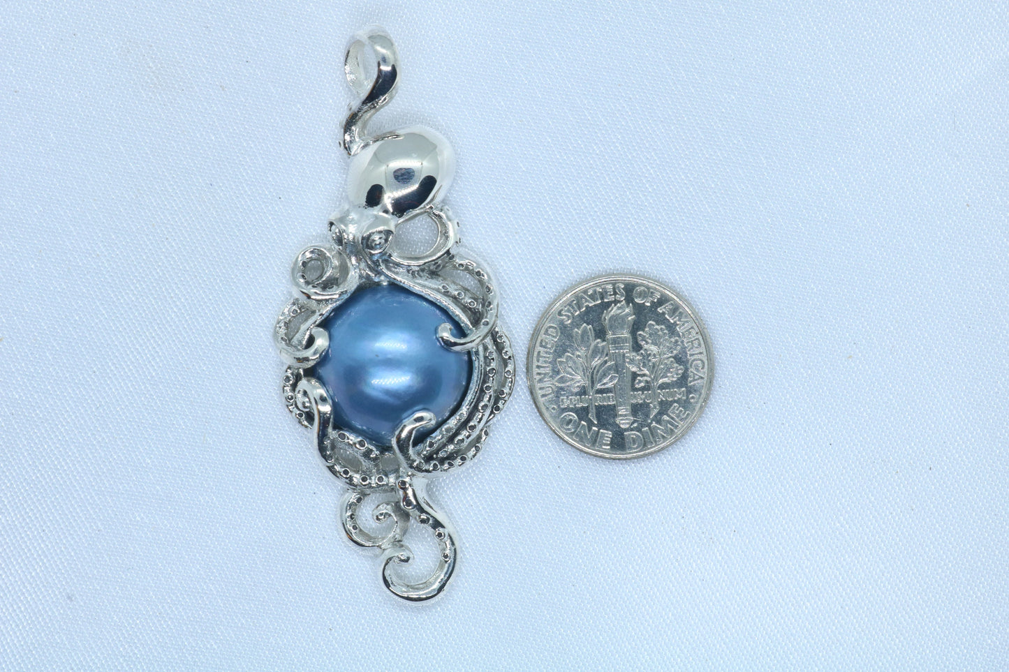 Octopus Blue Mabe Pearl Silver Pendant Necklace (Hawaiian Hee)