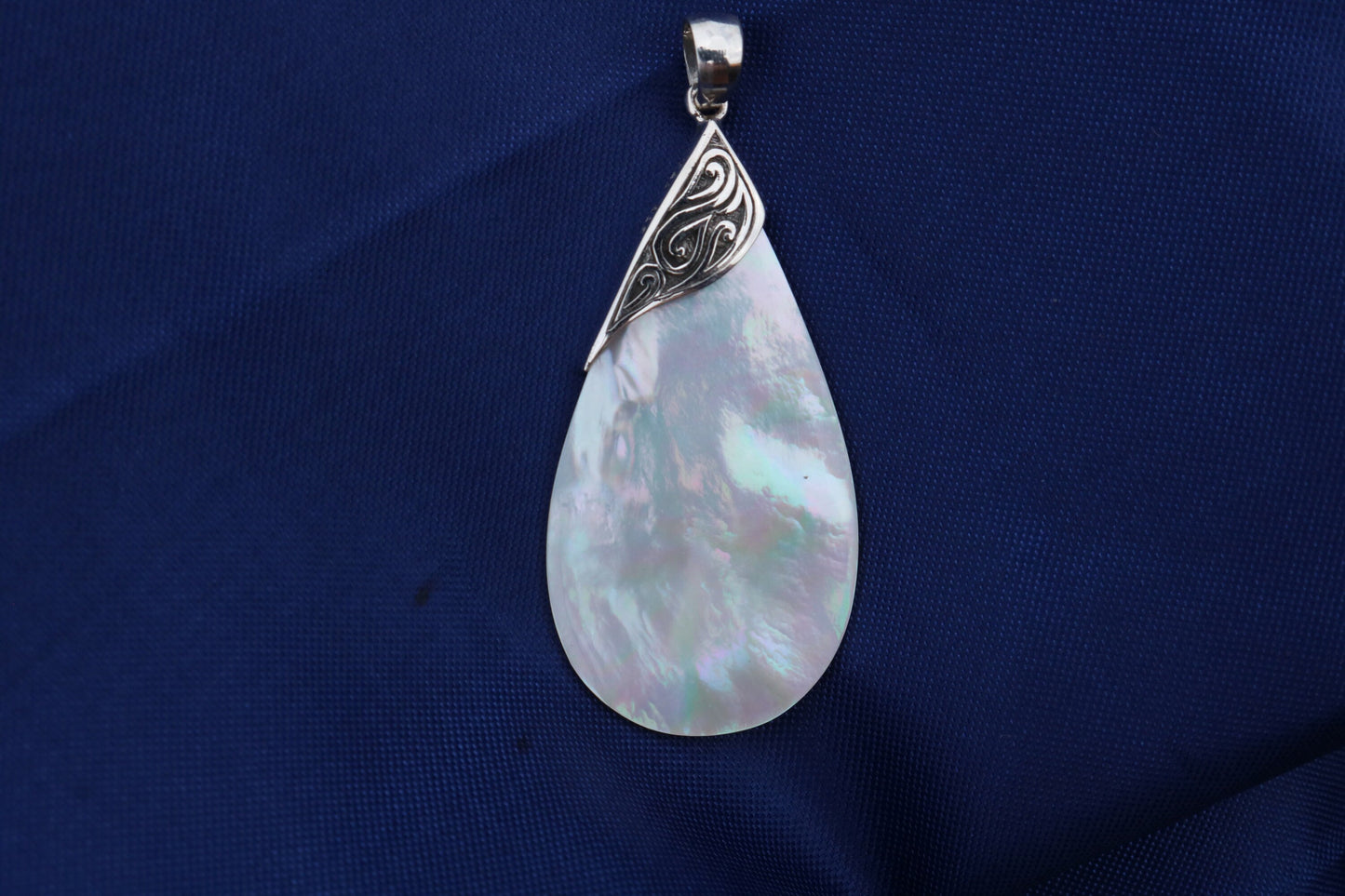 Mother of Pearl Teardrop Pendant Necklace. Sterling Silver.
