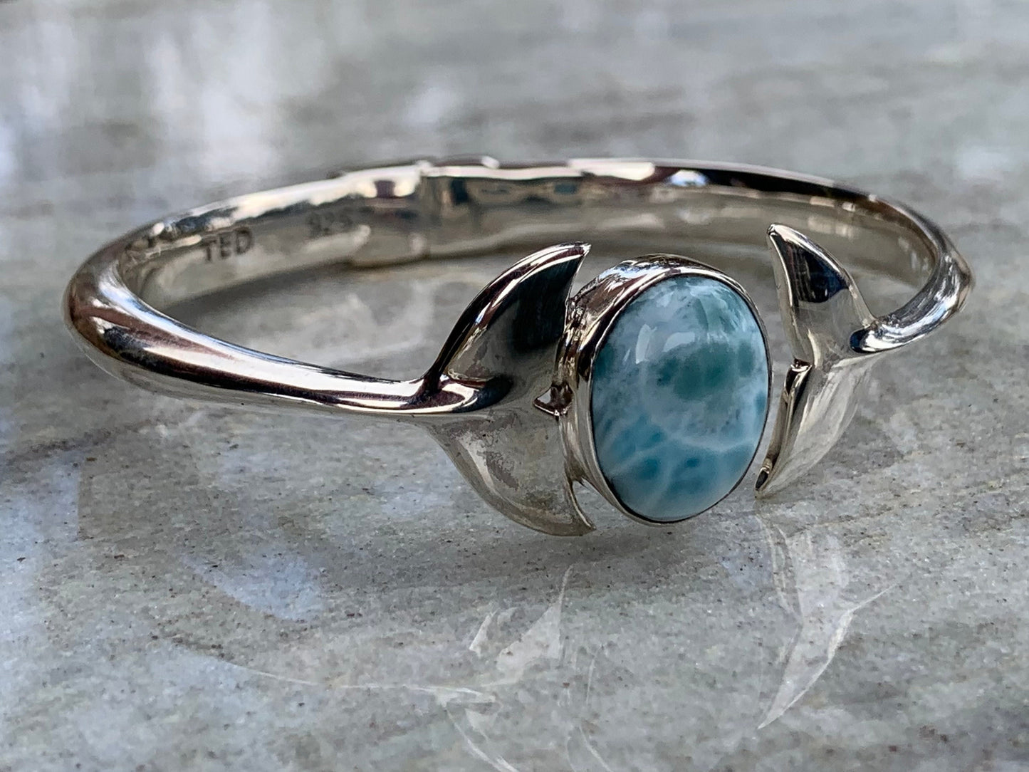Whale tail bracelet. Larimar, Sterling Silver.