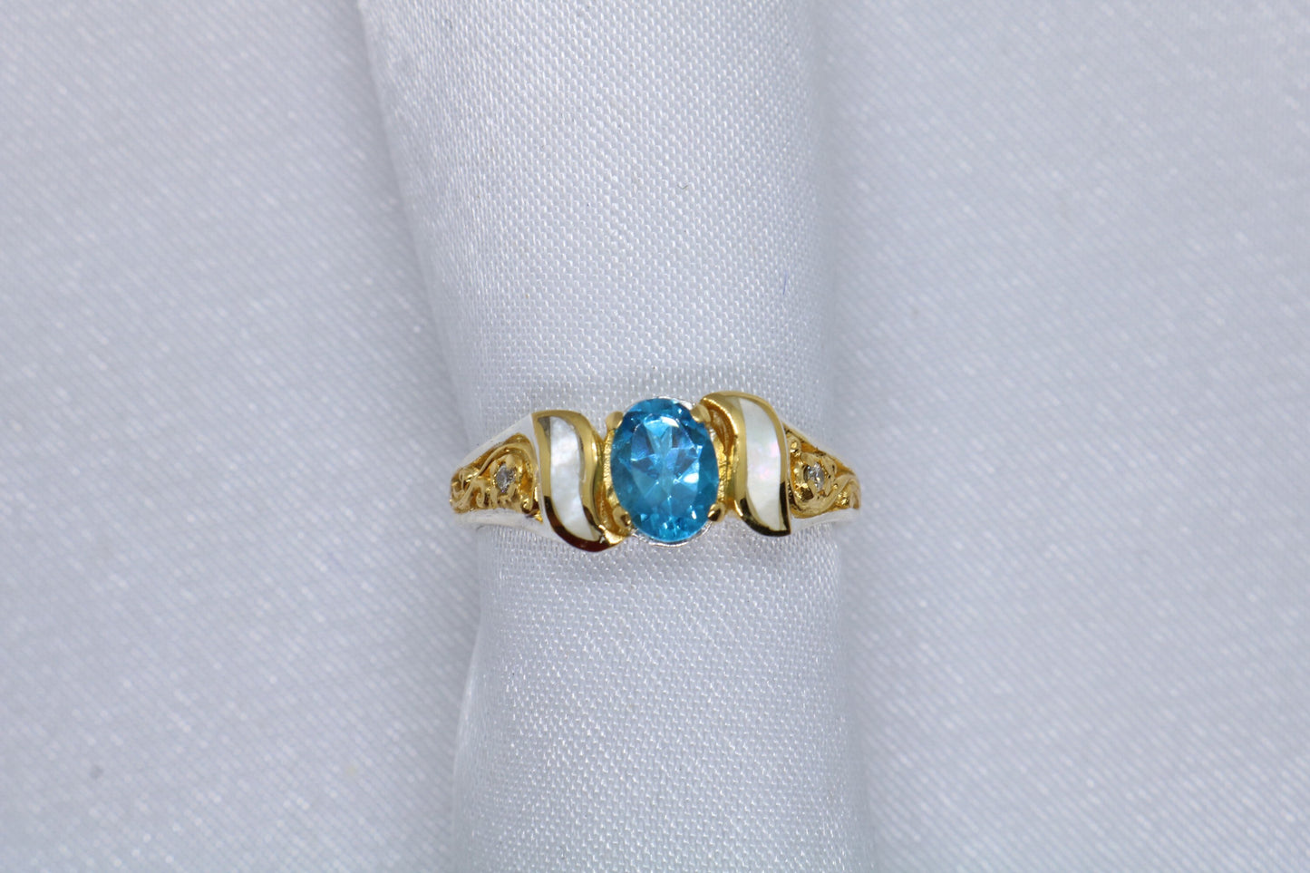 Swiss blue topaz ring, 2 x 1.5mm diamonds, mother of pearl, 18k gold, silver.