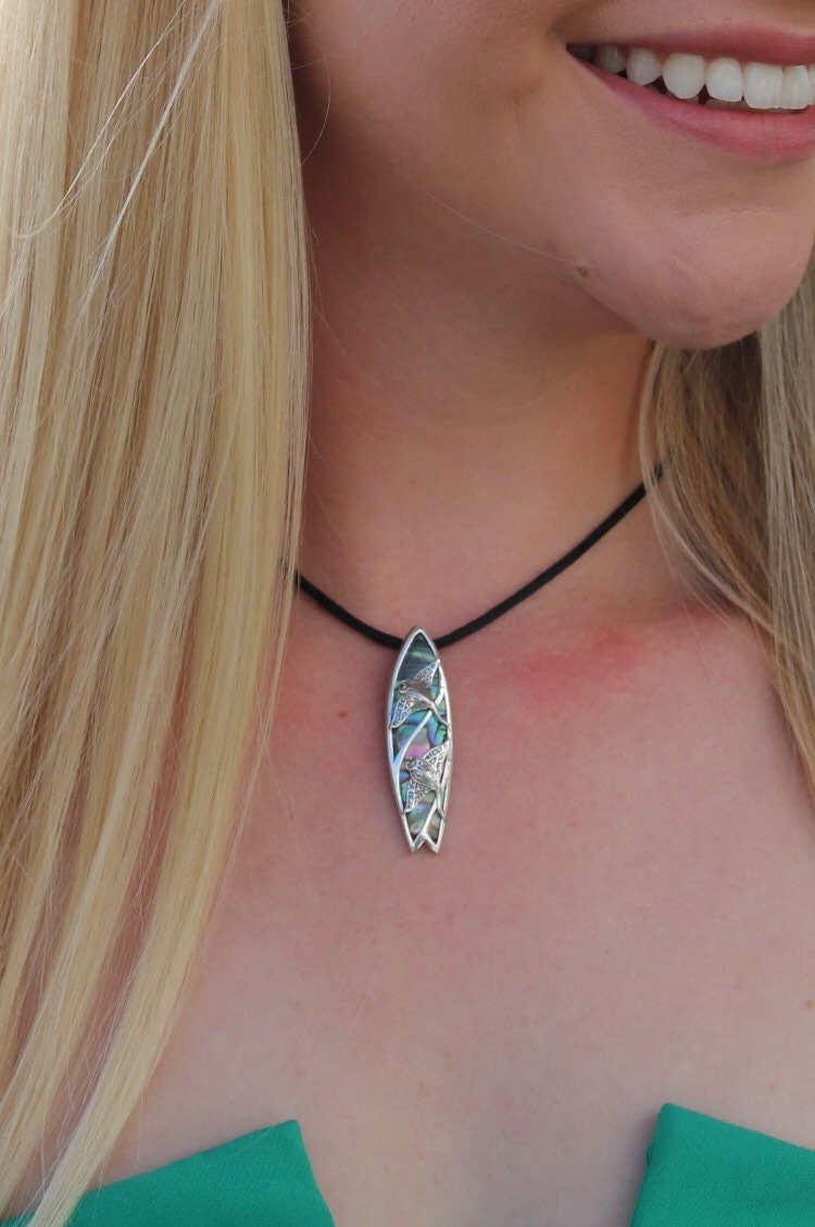 Surfboard Necklace Pendant with Manta Ray Sting Ray Stingray | Sterling Silver | Abalone Shell | Paua Shell