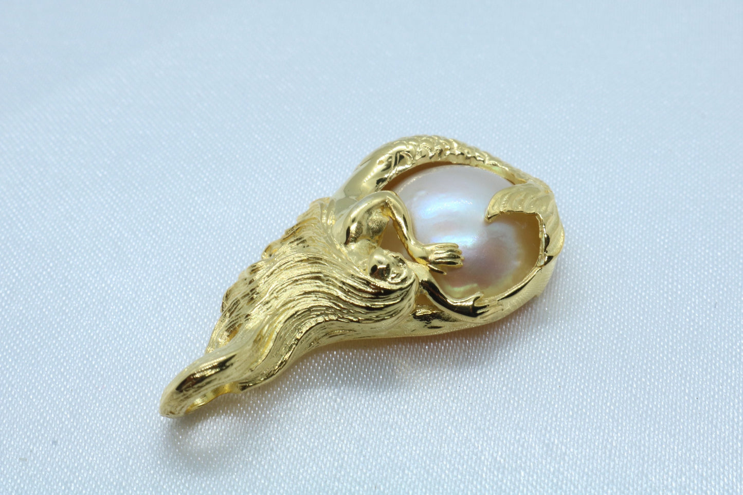 Mermaid 18k Gold Vermeil Mabe White Pearl Necklace Pendant