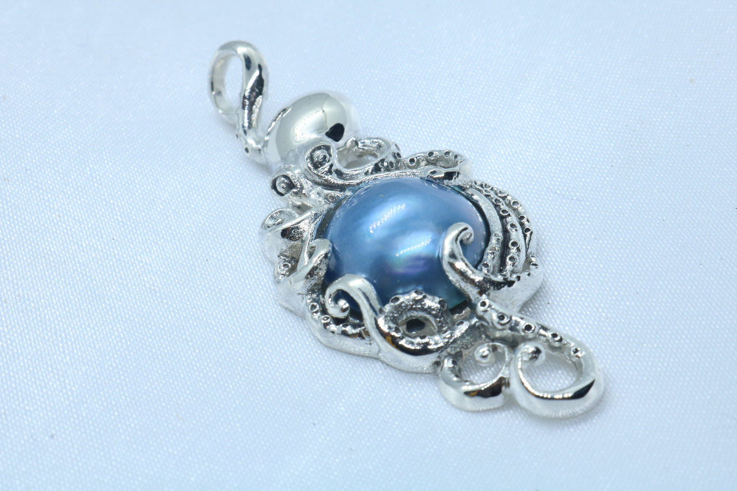 Octopus Blue Mabe Pearl Silver Pendant Necklace (Hawaiian Hee)