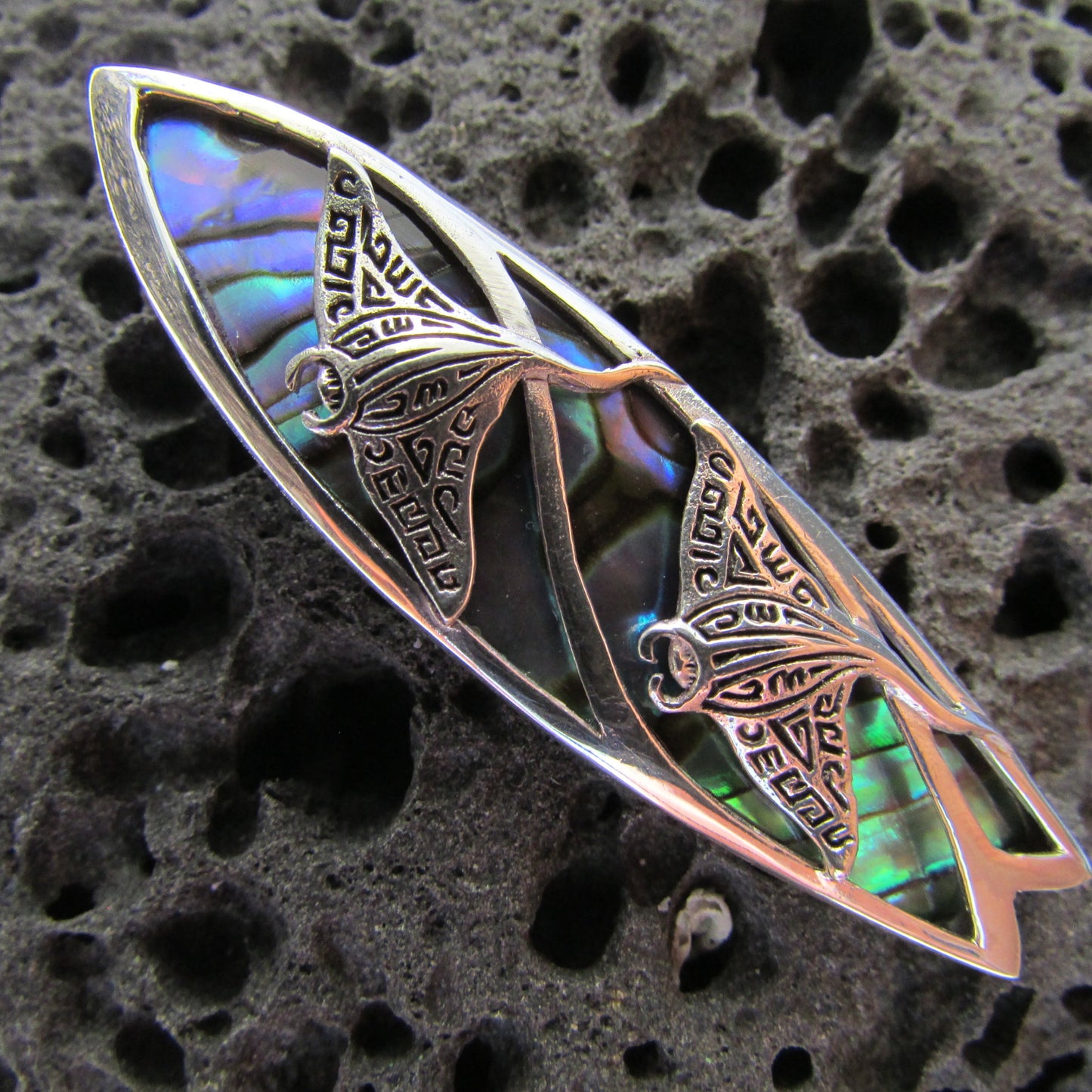 Surfboard Necklace Pendant with Manta Ray Sting Ray Stingray | Sterling Silver | Abalone Shell | Paua Shell
