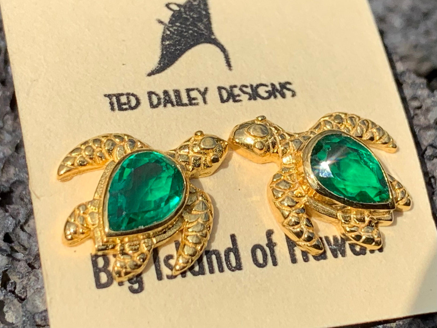 Emerald Turtle Stud Earrings. Gold Vermeil.