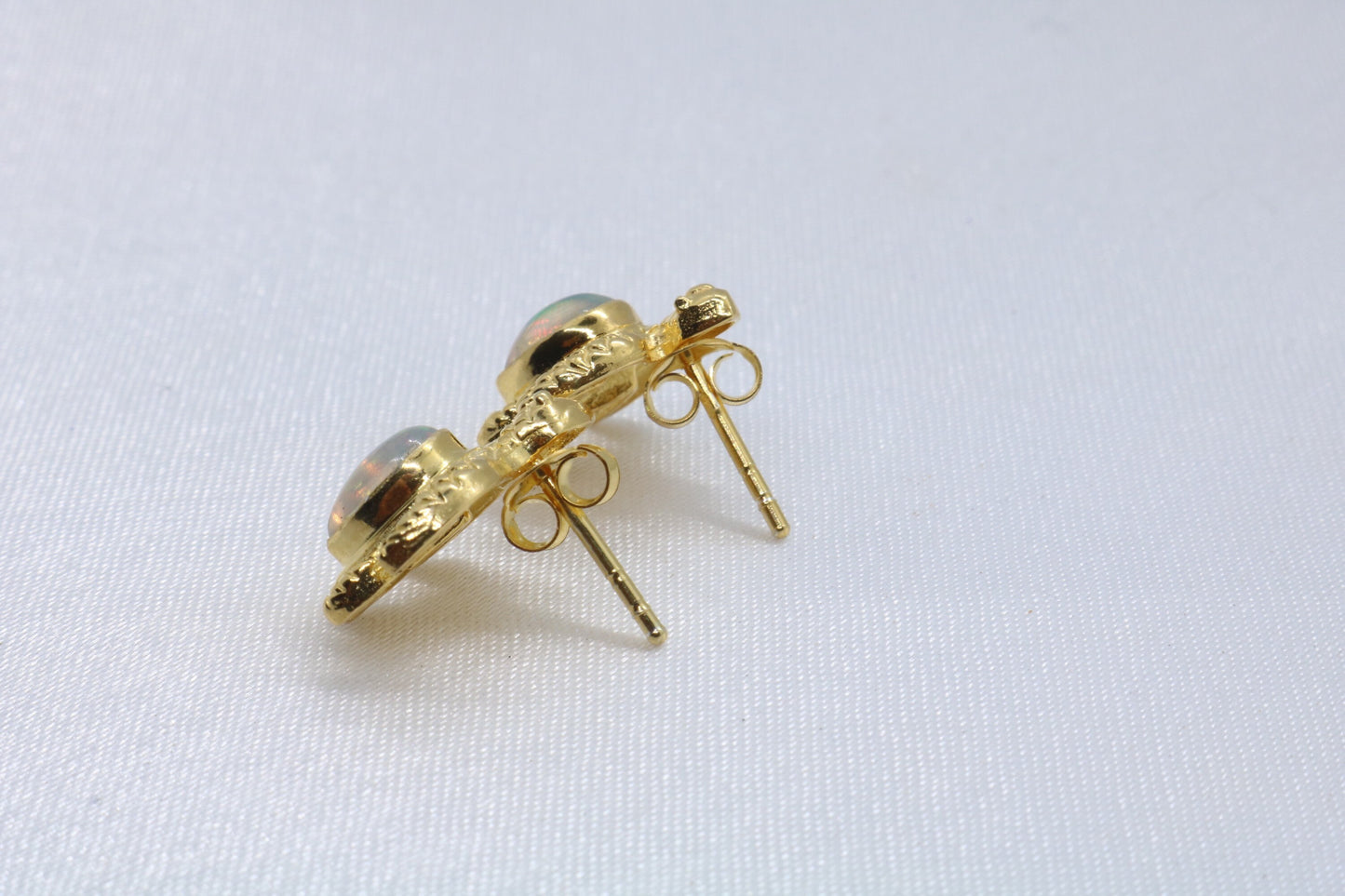 Opal Turtles Hawaiian Honu 18K Gold Vermeil Mother of Pearl Stud Earrings