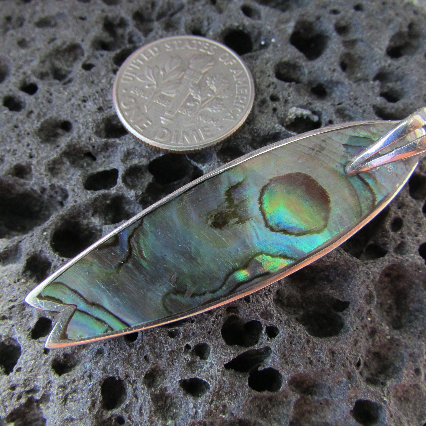 Surfboard Necklace Pendant with Manta Ray Sting Ray Stingray | Sterling Silver | Abalone Shell | Paua Shell