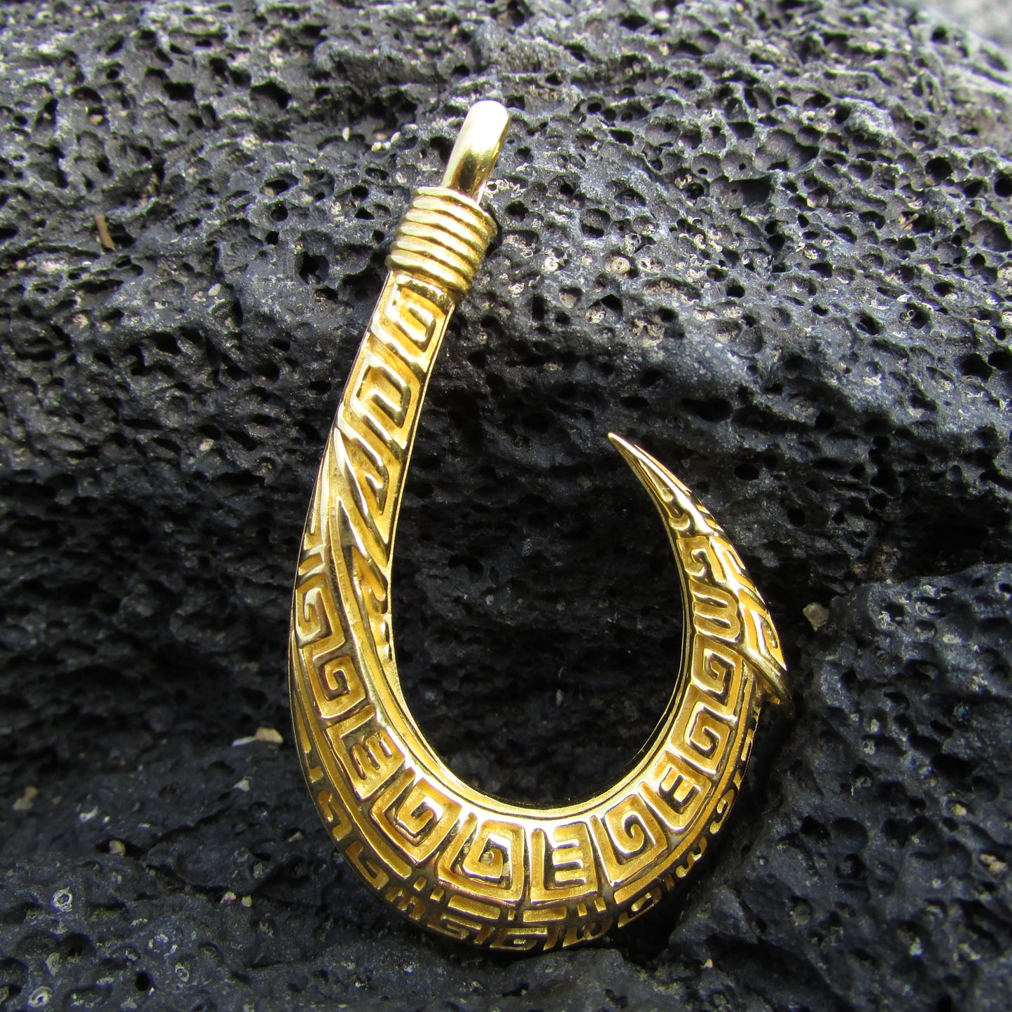 Polynesian Tribal Maui 18K Gold Vermeil Fishing Hook Necklace Pendant.
