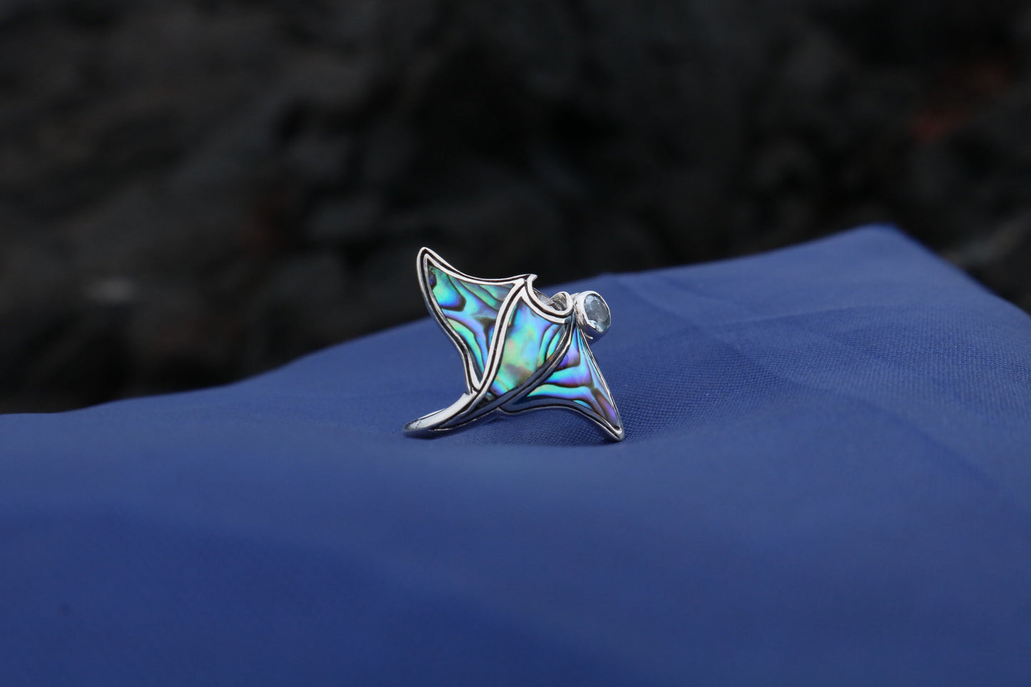 Manta Ray Ring Hawaiian Hahalua. Abalone Paua Shell. Blue Topaz. Sterling Silver.