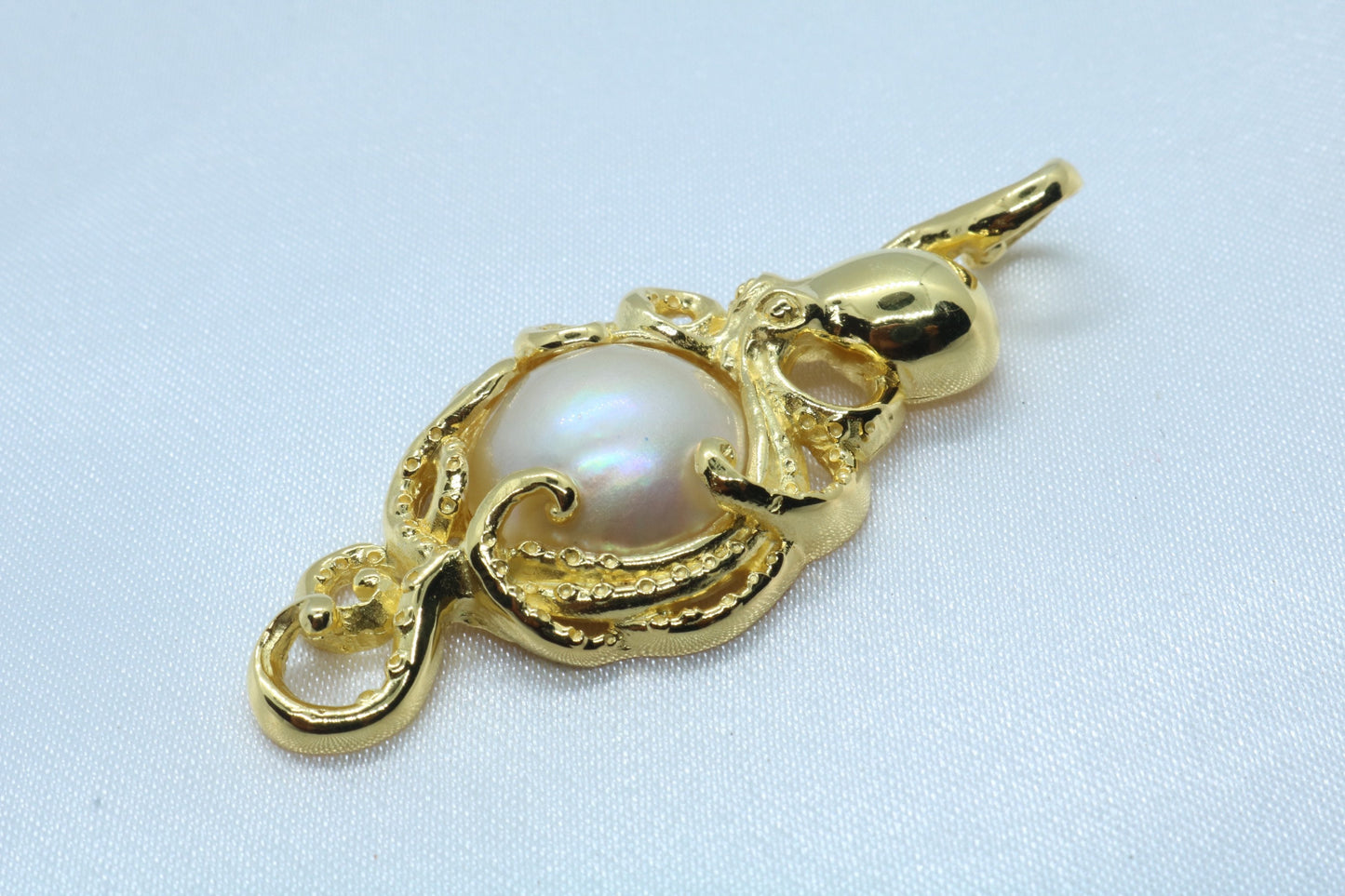 Octopus Hawaiian He’e 18k Gold Vermeil Mabe White Pearl Necklace Pendant