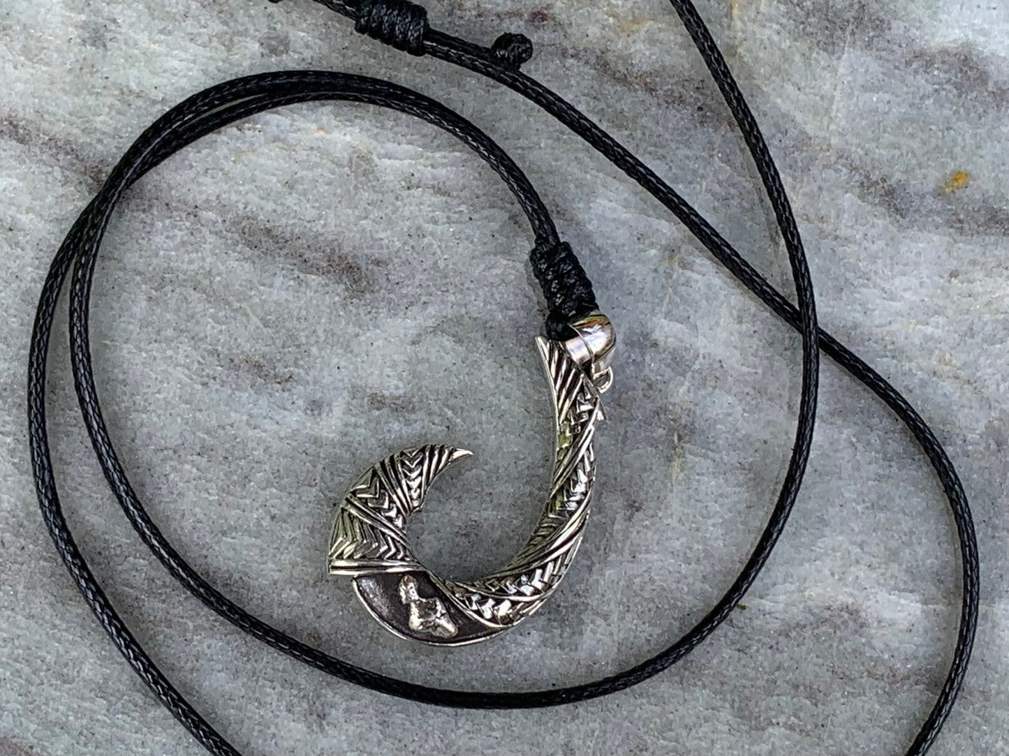 Hawaiian Maui Island Fishing Hook Tribal Necklace Pendant. Sterling Silver.