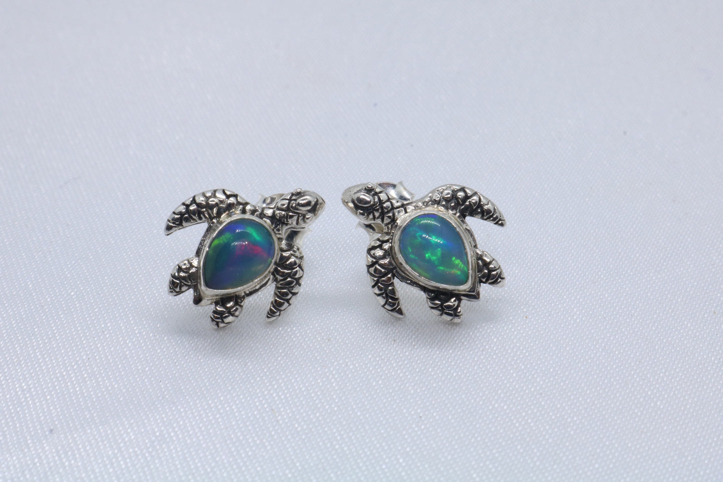 Opal Turtles Hawaiian Honu Silver Mother of Pearl Stud Earrings