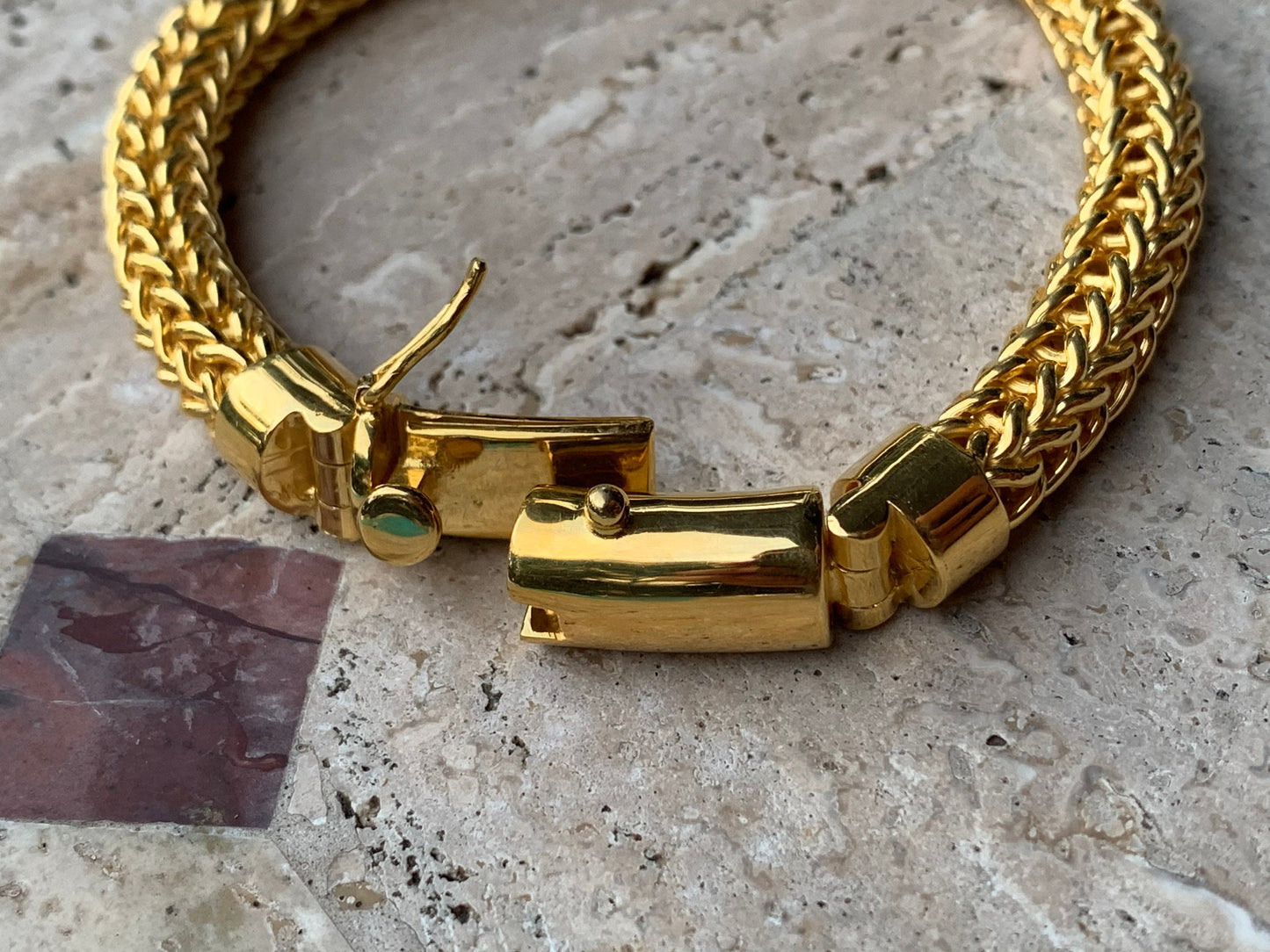 18K Gold Vermeil Peridot Bracelet. Hawaiian Turtle (Honu) and Manta Ray (Hahalua) Design.