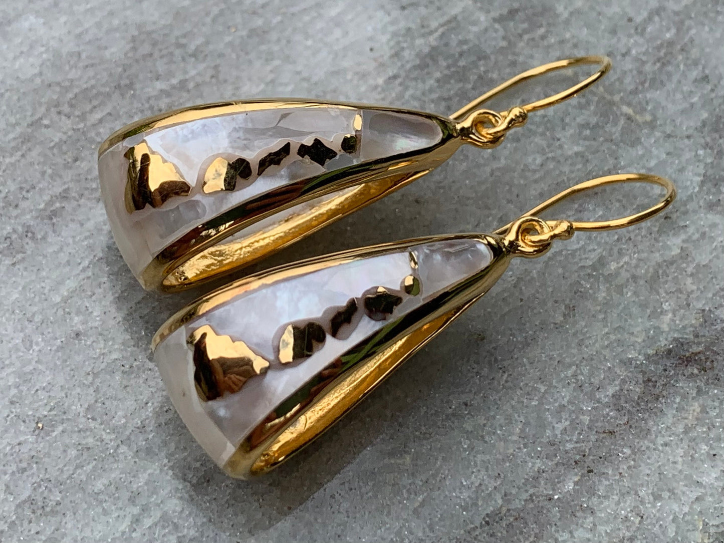 Hawaiian islands hoop earrings. Oahu, Maui, Kauai and Big Island. 18K Gold Vermeil.