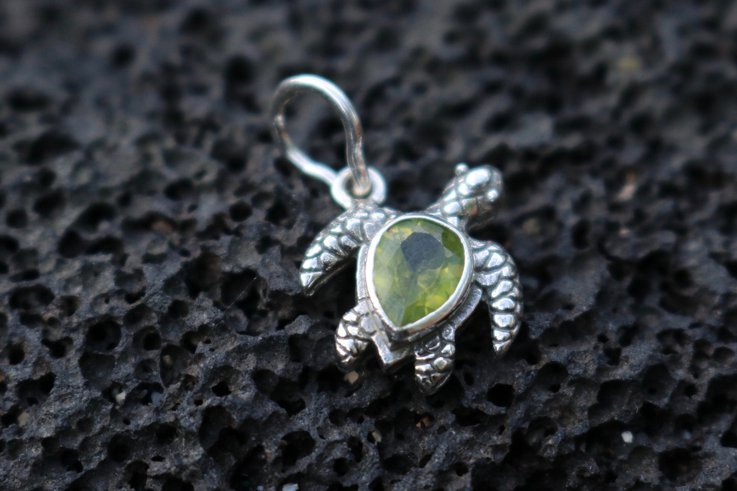 Turtle Charm Peridot Necklace Pendant. Sterling Silver.