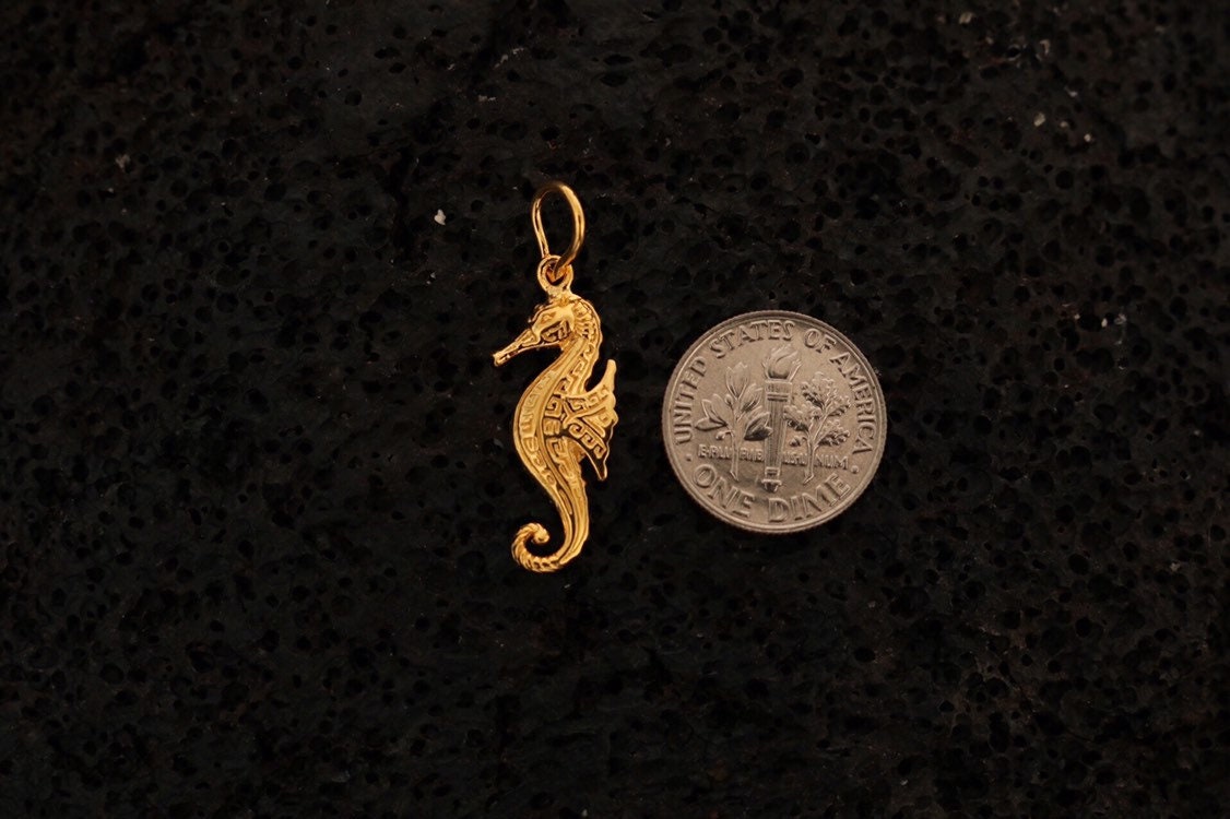 18K Gold Vermeil Seahorse Necklace Pendant.