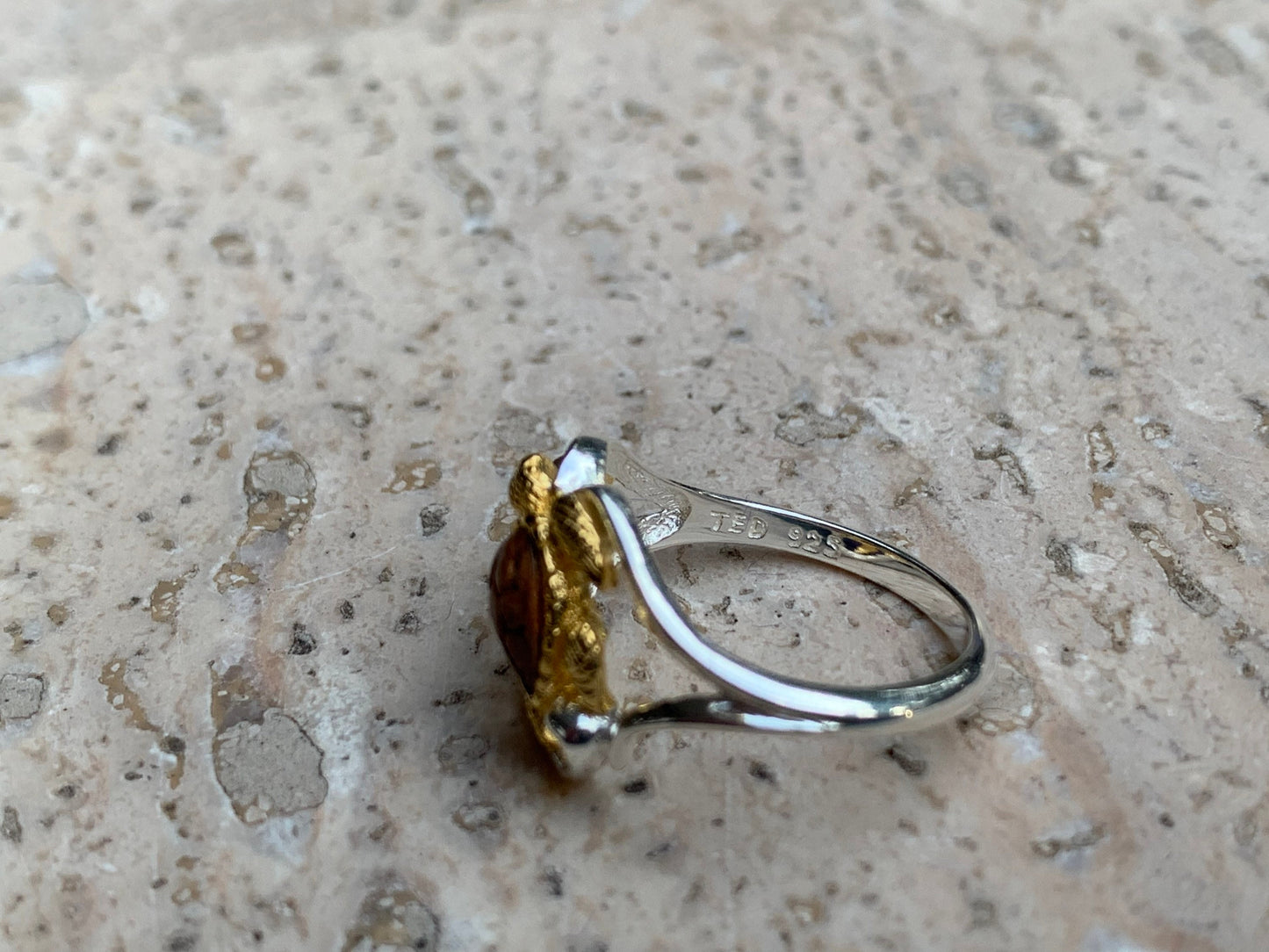 Turtle ring. Peridot, silver, gold, Hawaiian Koa Wood.