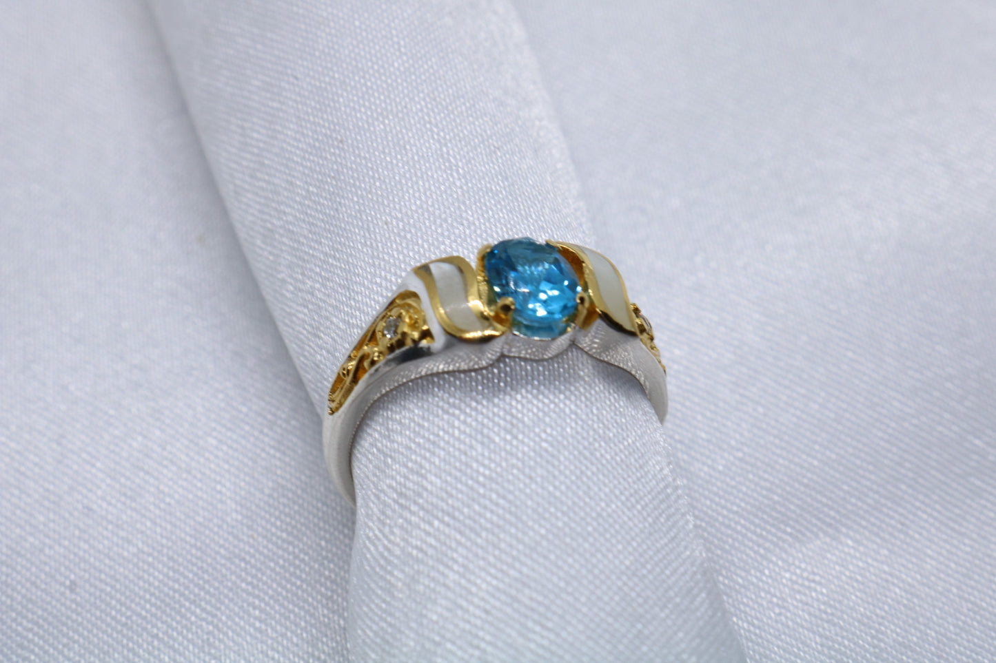 Swiss blue topaz ring, 2 x 1.5mm diamonds, mother of pearl, 18k gold, silver.