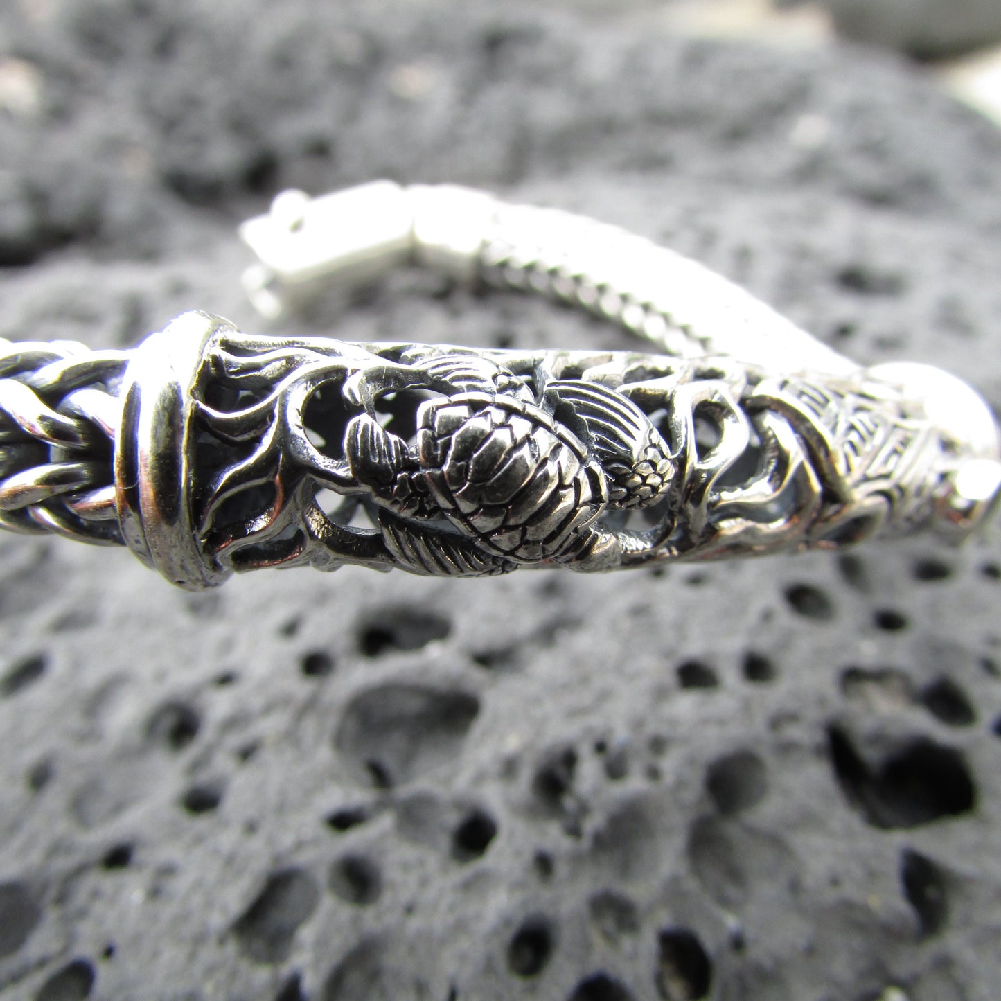 Turtle and Manta Ray Bracelet | Sterling Silver | Peridot | 7 inch | Ocean | Beach | Gift | Jewelry | Handmade | Unique