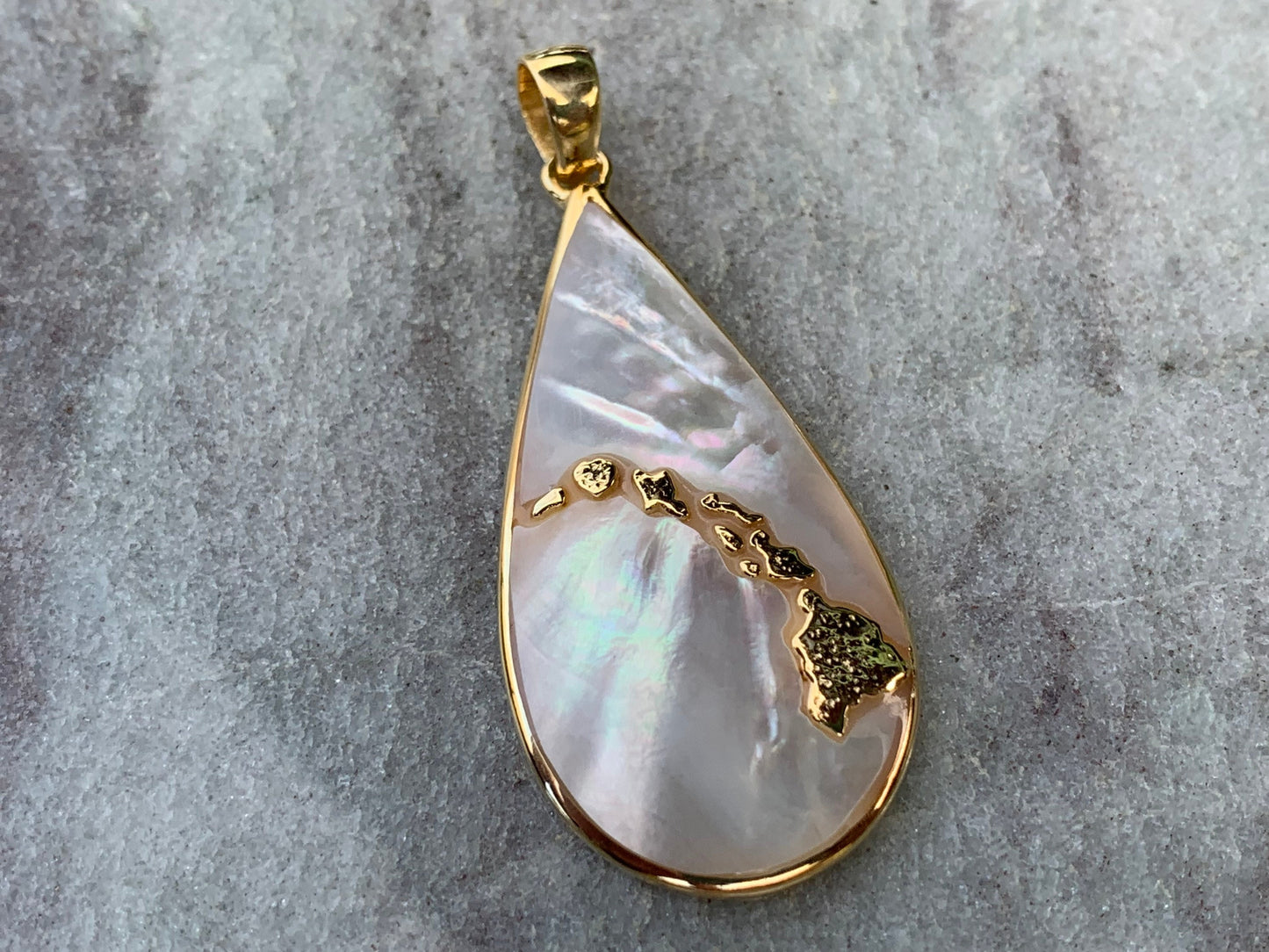 Hawaii Islands Chain Necklace Pendant. Gold Vermeil, Mother of Pearl.