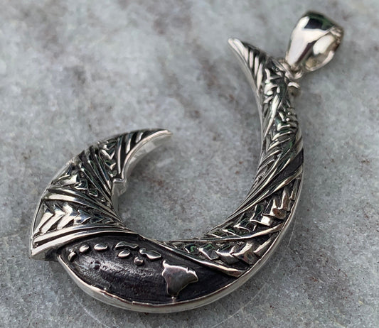 Maui Hook Hawaiian Islands Chain - Kauai Oahu Maui Big Island Tribal Design Necklace Pendant. Sterling Silver.