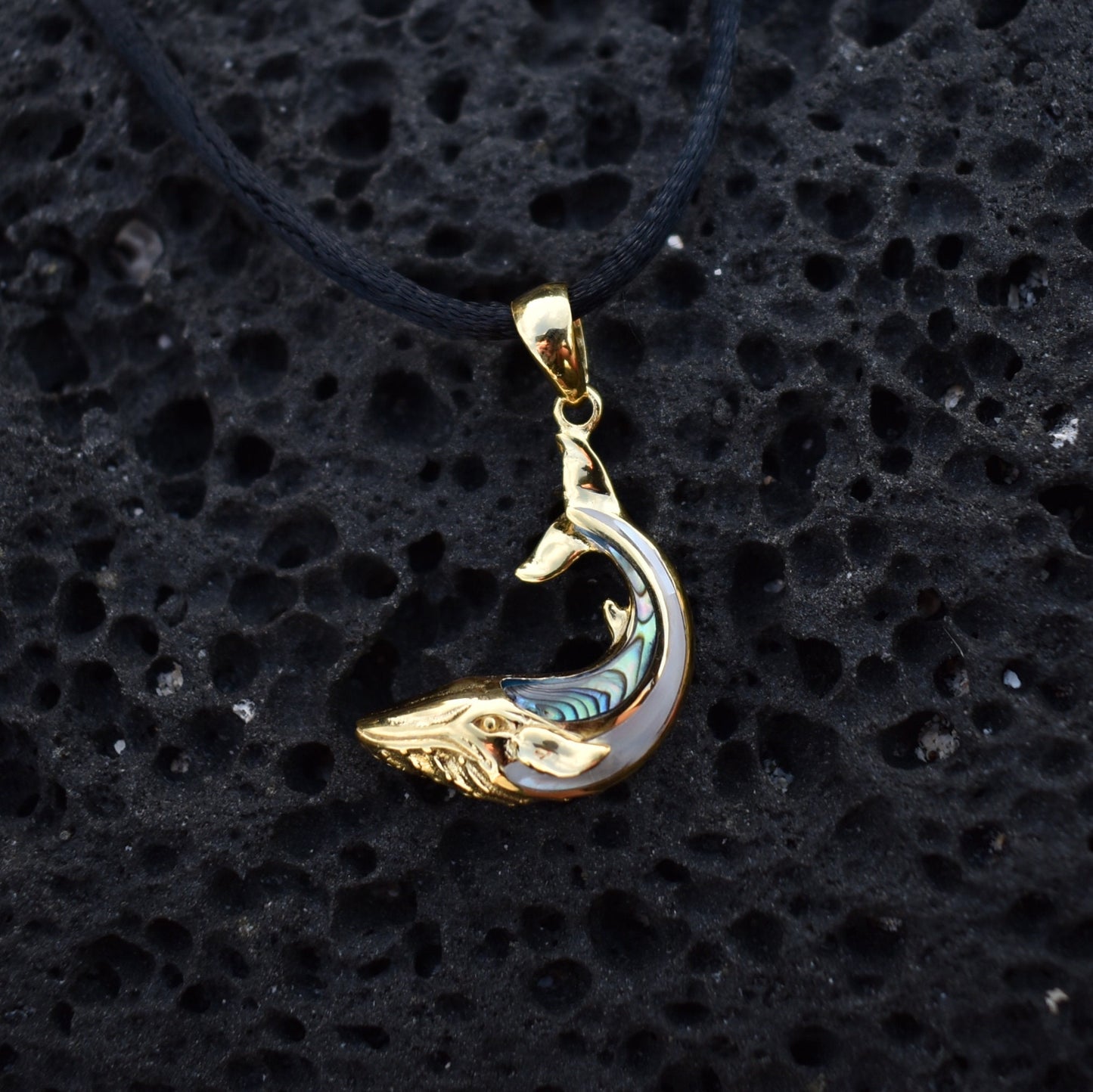 18K Gold Vermeil Whale Necklace Pendant. Abalone Shell. Mother of Pearl.