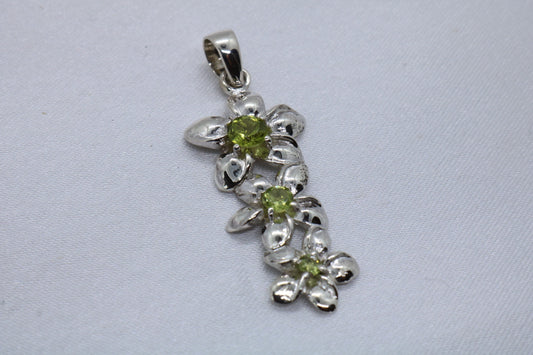 Plumeria triple flowers pendant. Silver, peridot, or blue topaz.