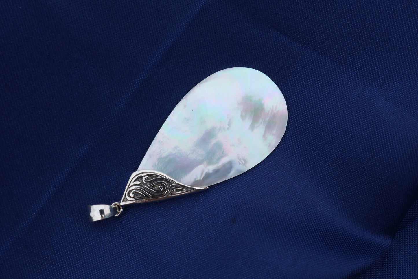 Mother of Pearl Teardrop Pendant Necklace. Sterling Silver.