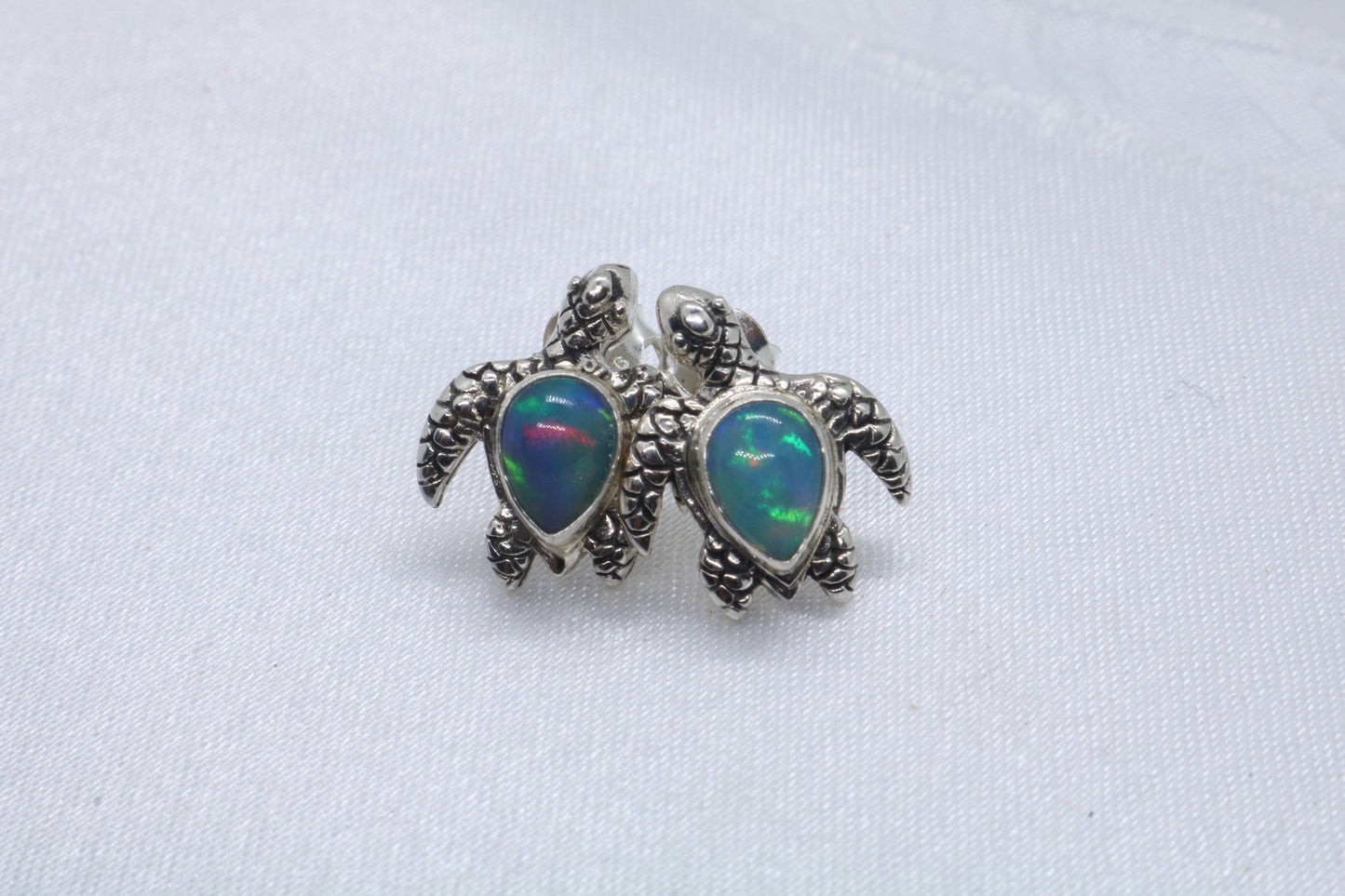 Opal Turtles Hawaiian Honu Silver Mother of Pearl Stud Earrings