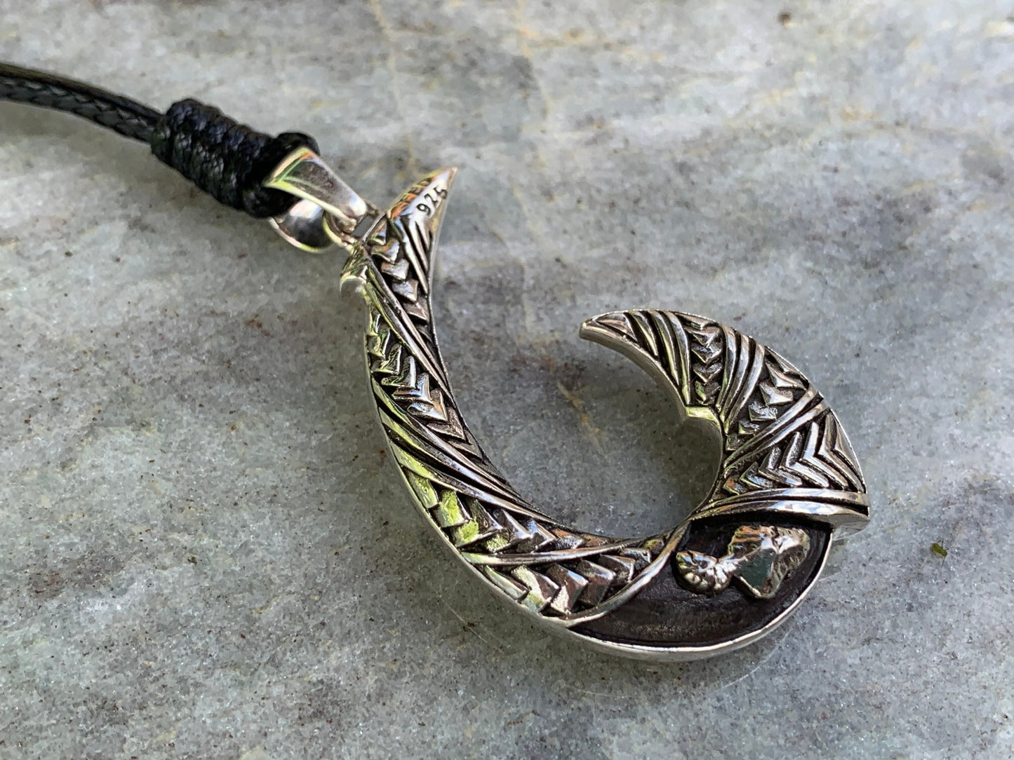 Hawaiian Maui Island Fishing Hook Tribal Necklace Pendant. Sterling Silver.